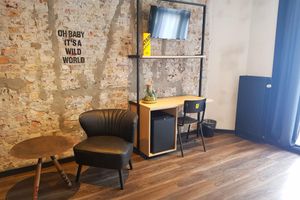 Alojamiento - Upstairs Hotel