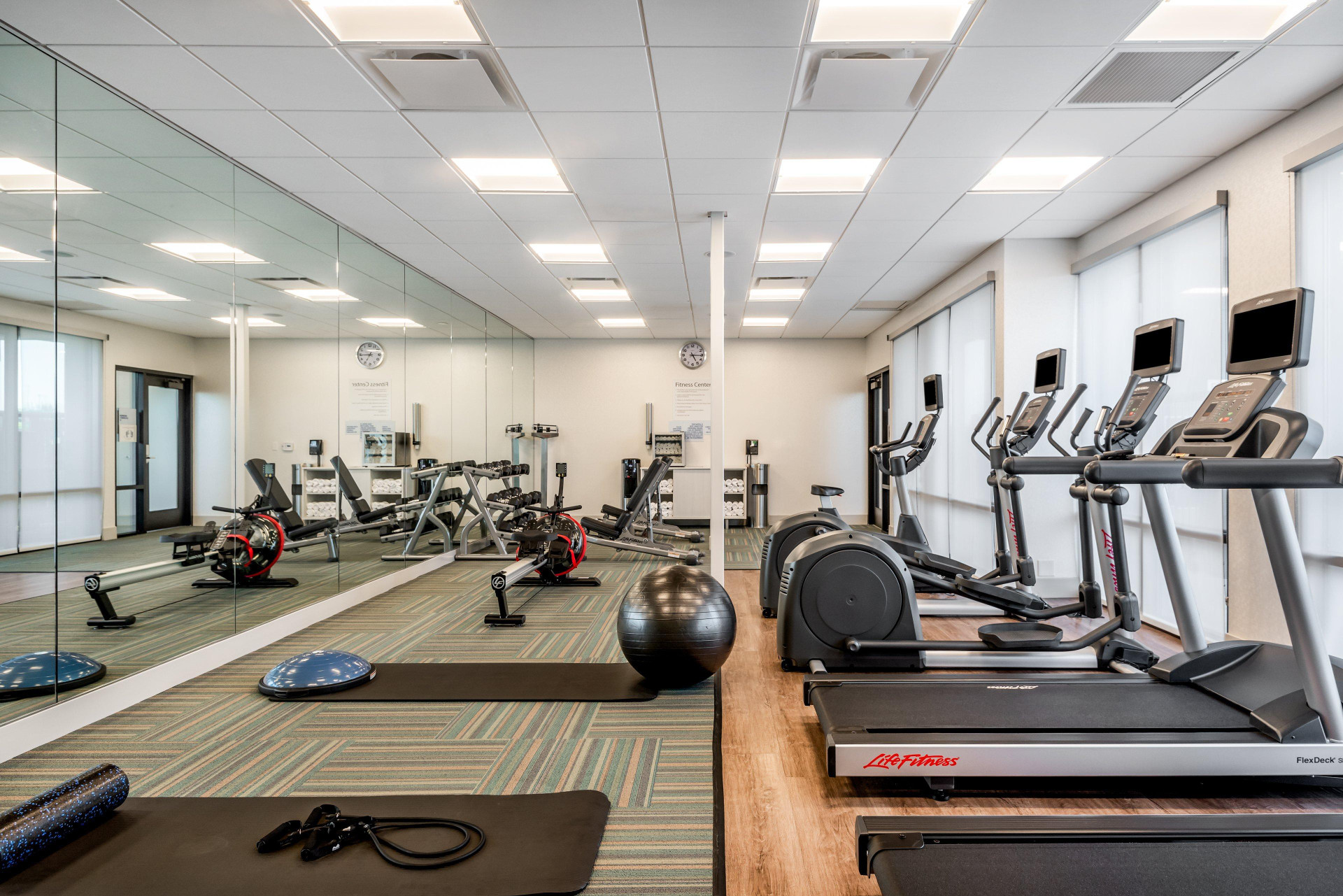Instalaciones Recreativas Holiday Inn Express & Suites Santa Ana - Orange Co