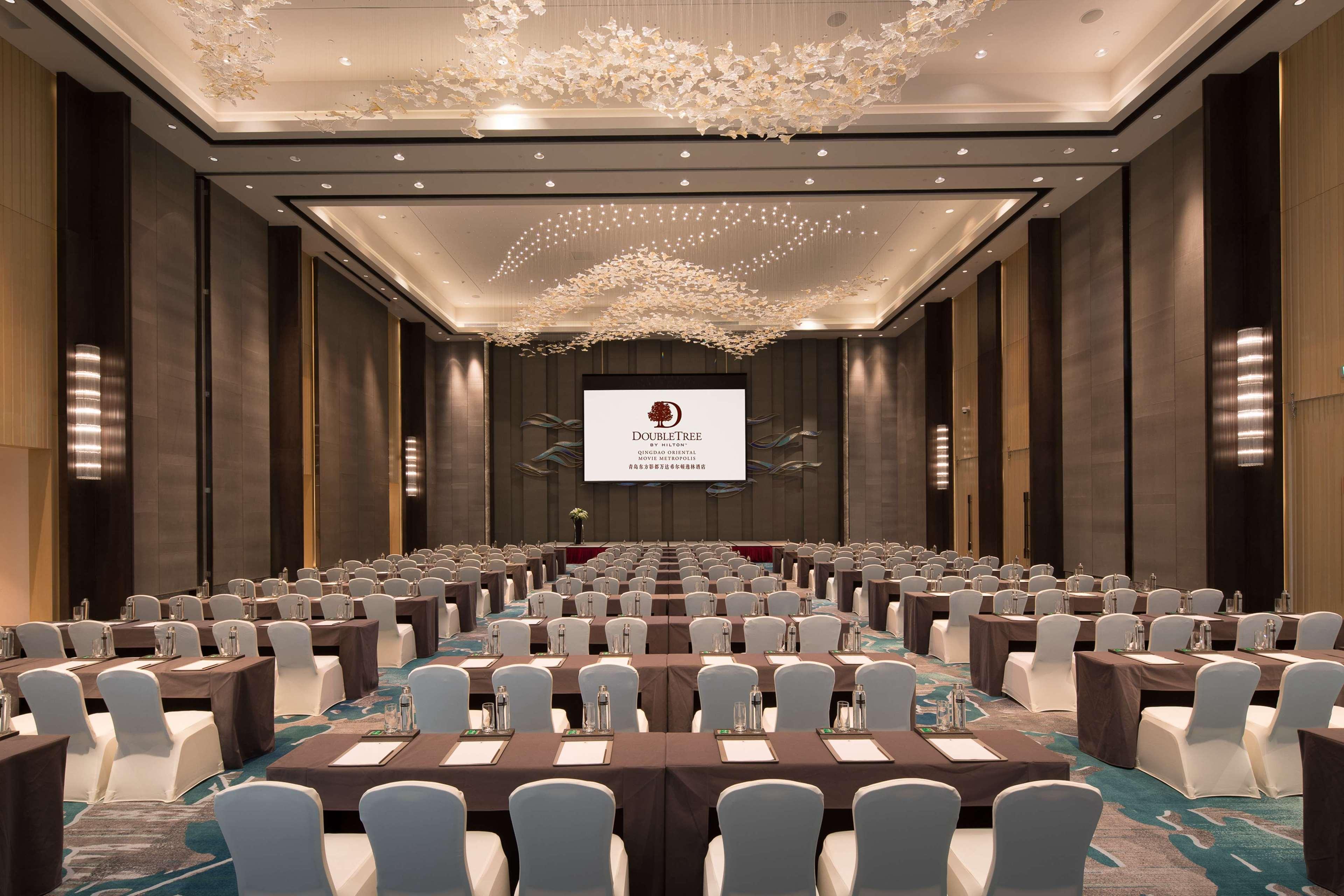 Vista Exterior DoubleTree by Hilton Qingdao Oriental Movie Metropolis