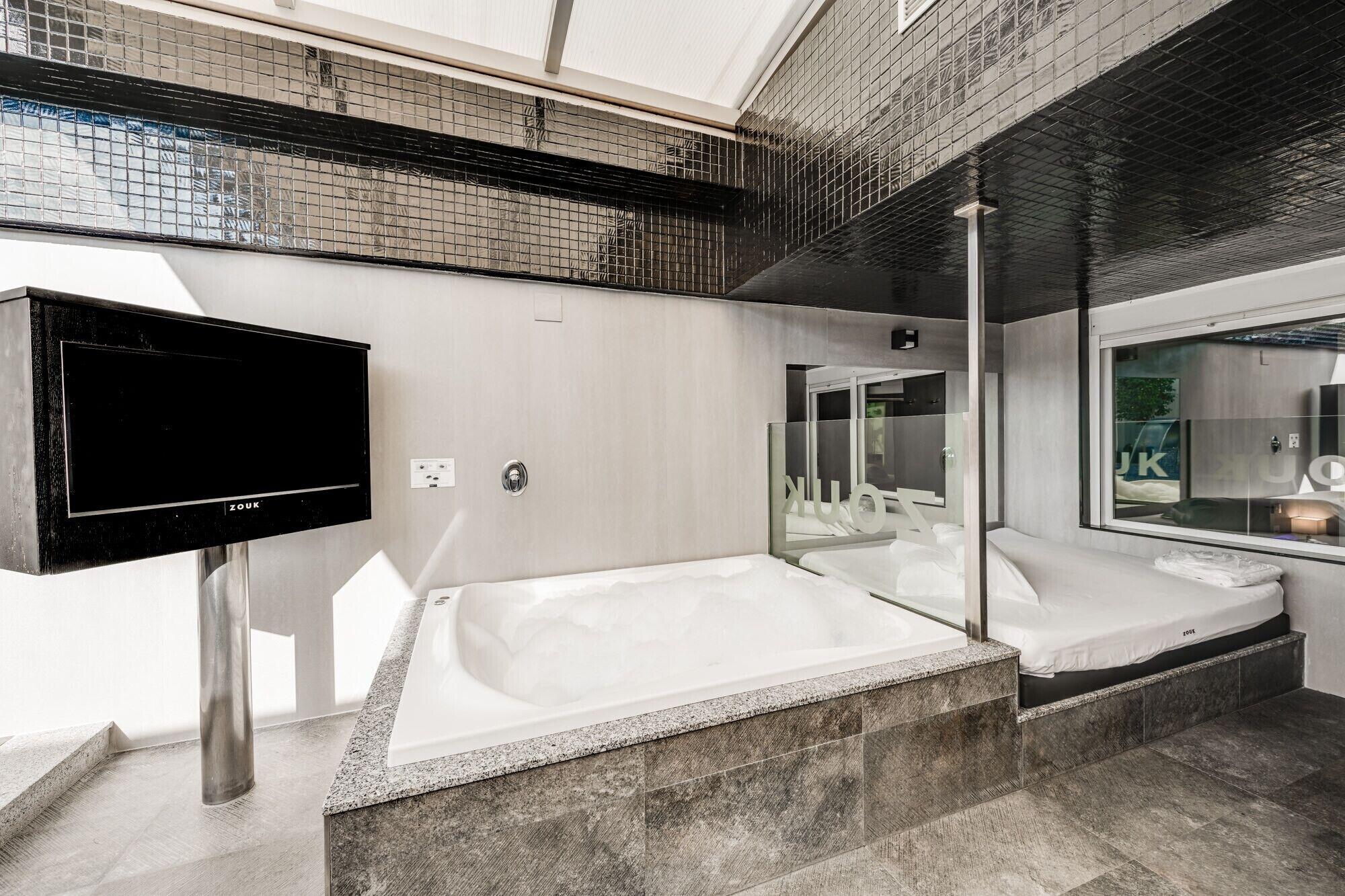 Vista Piscina Zouk Hotel - Adults Only