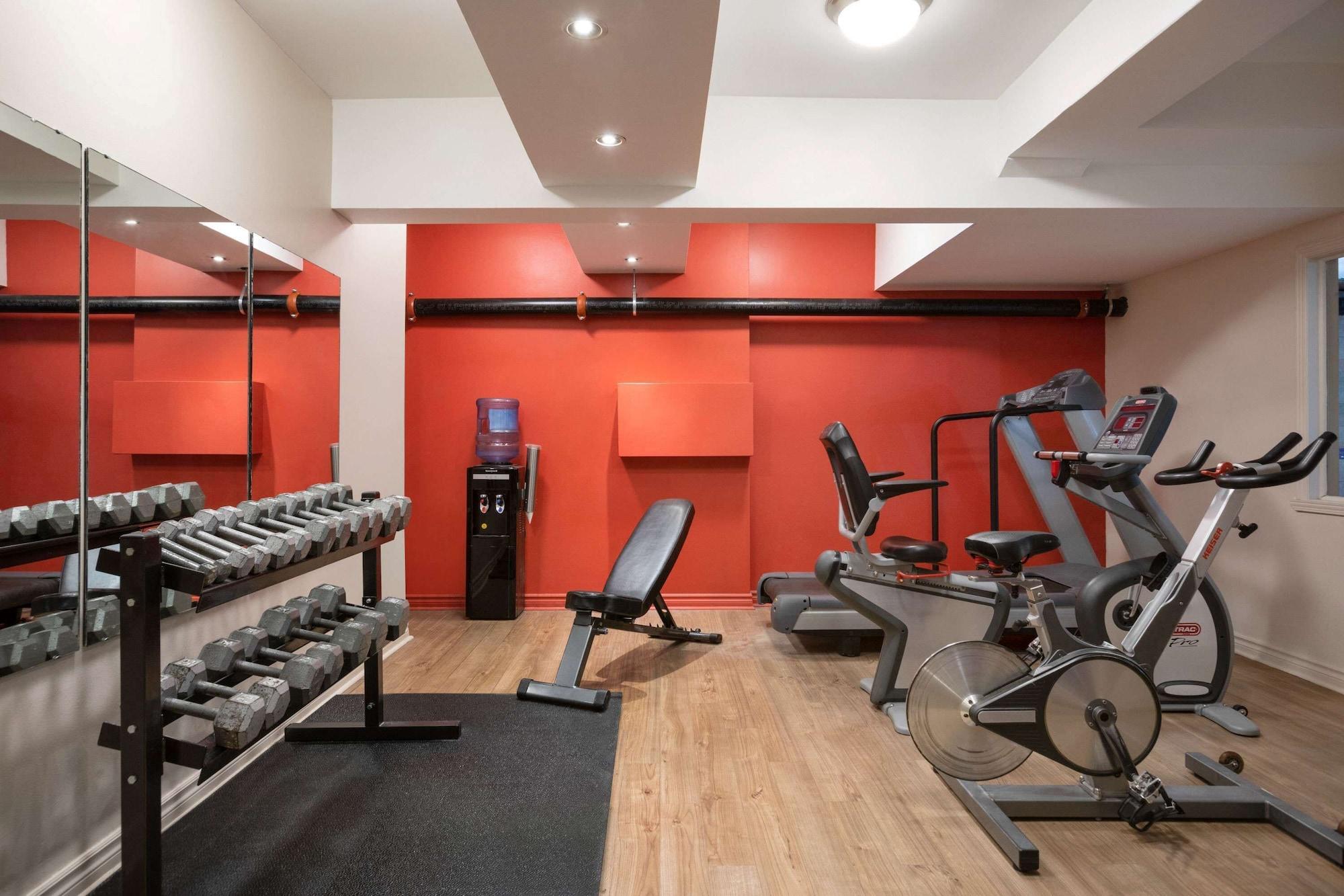 Gimnasio Ramada Plaza by Wyndham Montreal