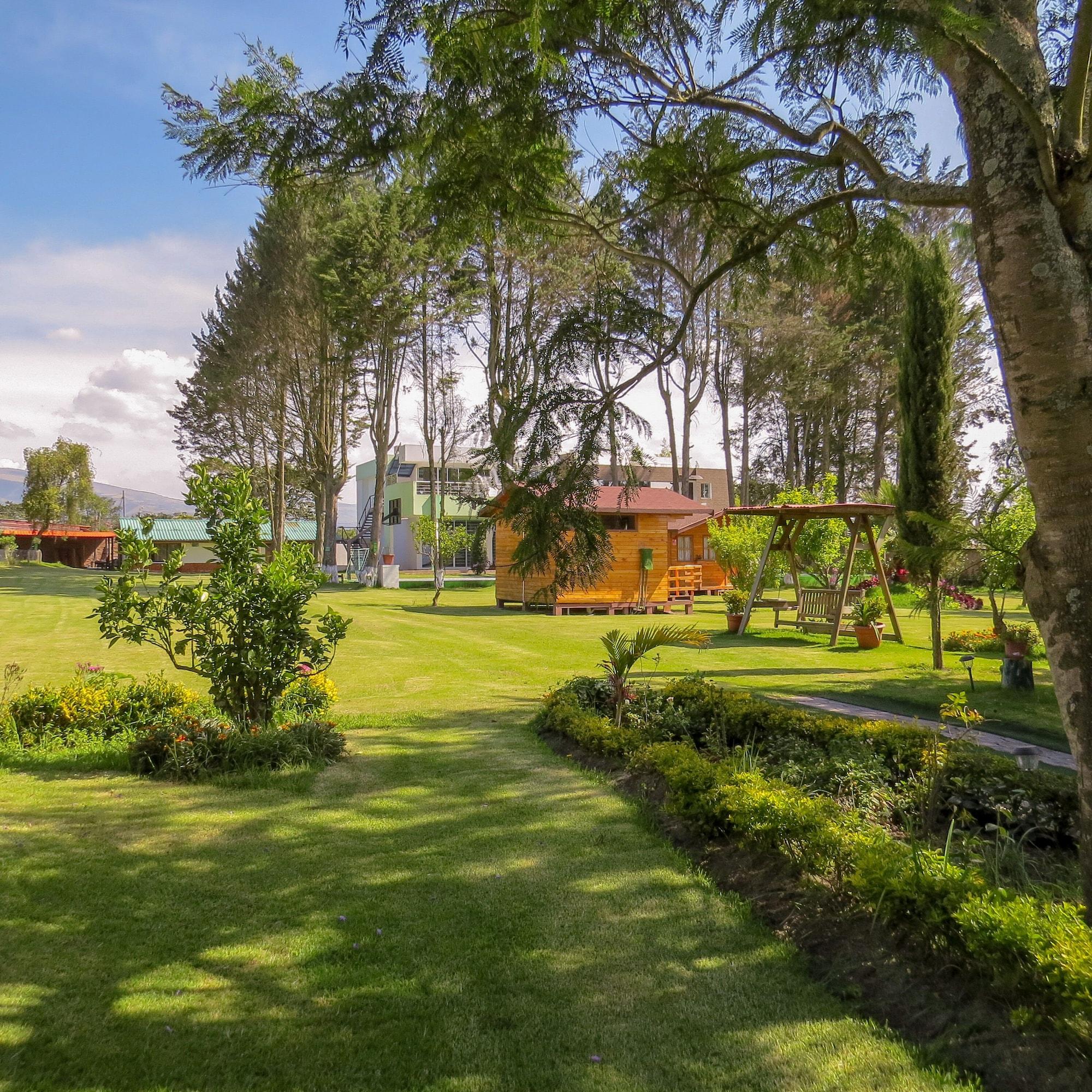 Vista Exterior Hosteria Airport Garden