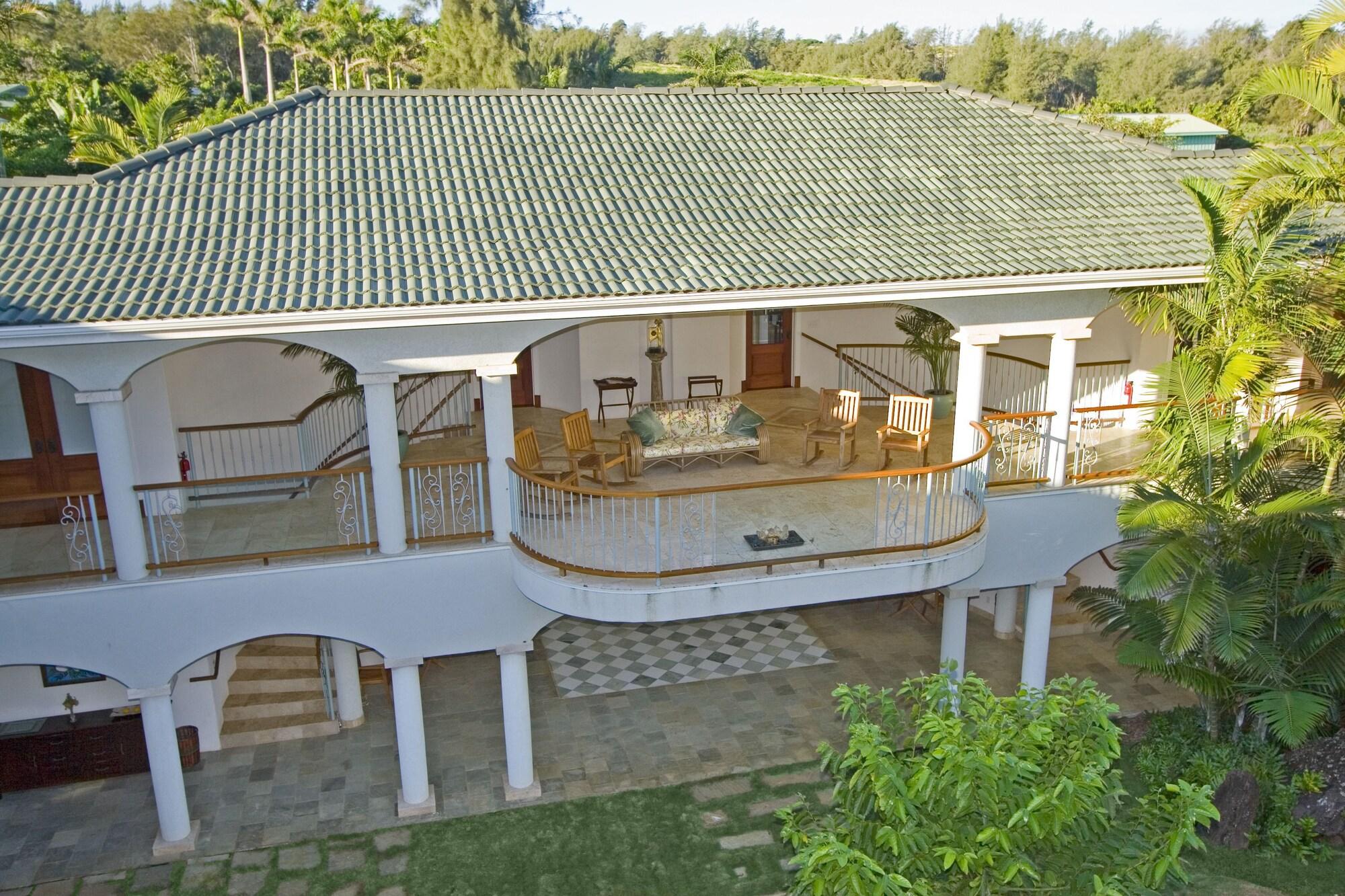 Vista Lobby Hawaii Island Retreat