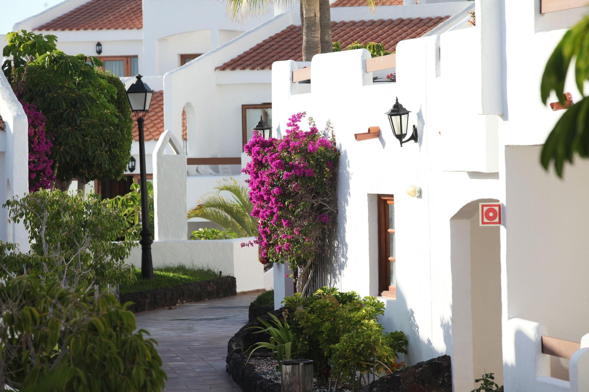 Vista Exterior Beverly Hills Suites - Excel Hotels & Resorts