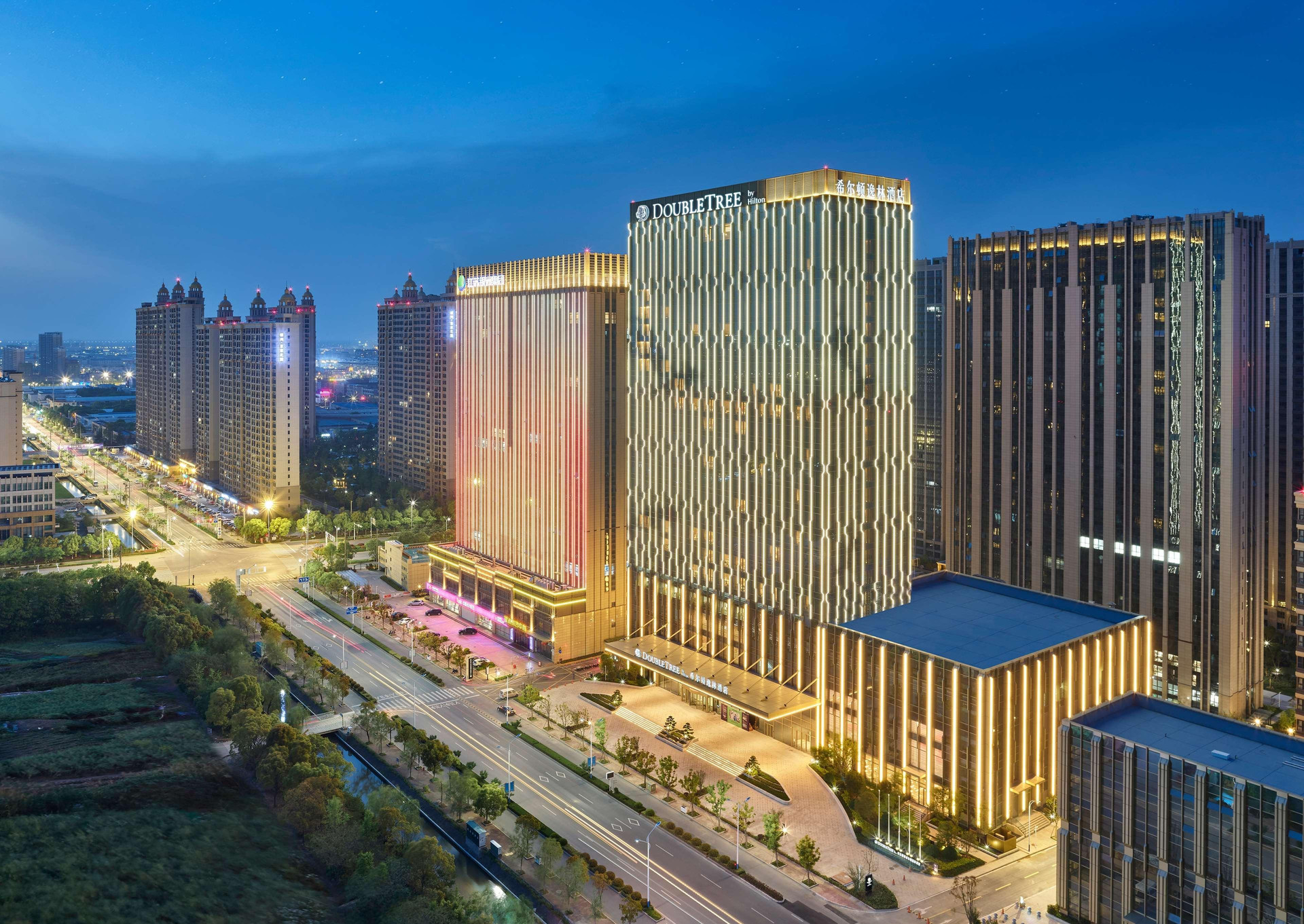 Vista Exterior DoubleTree by Hilton Qidong, China
