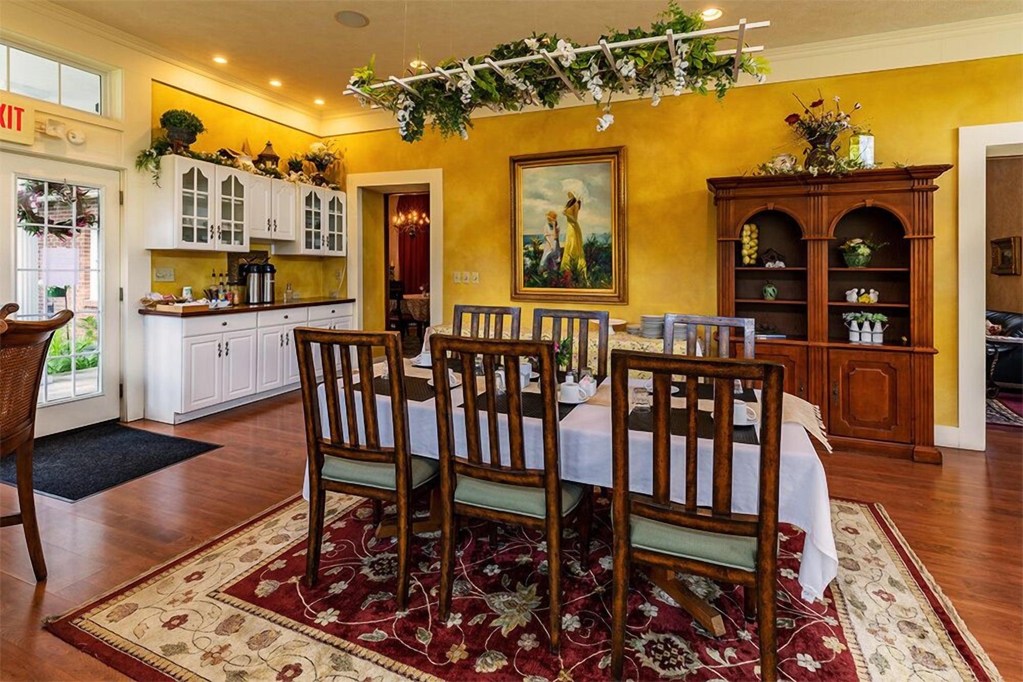 Restaurant The Mount Vernon Inn