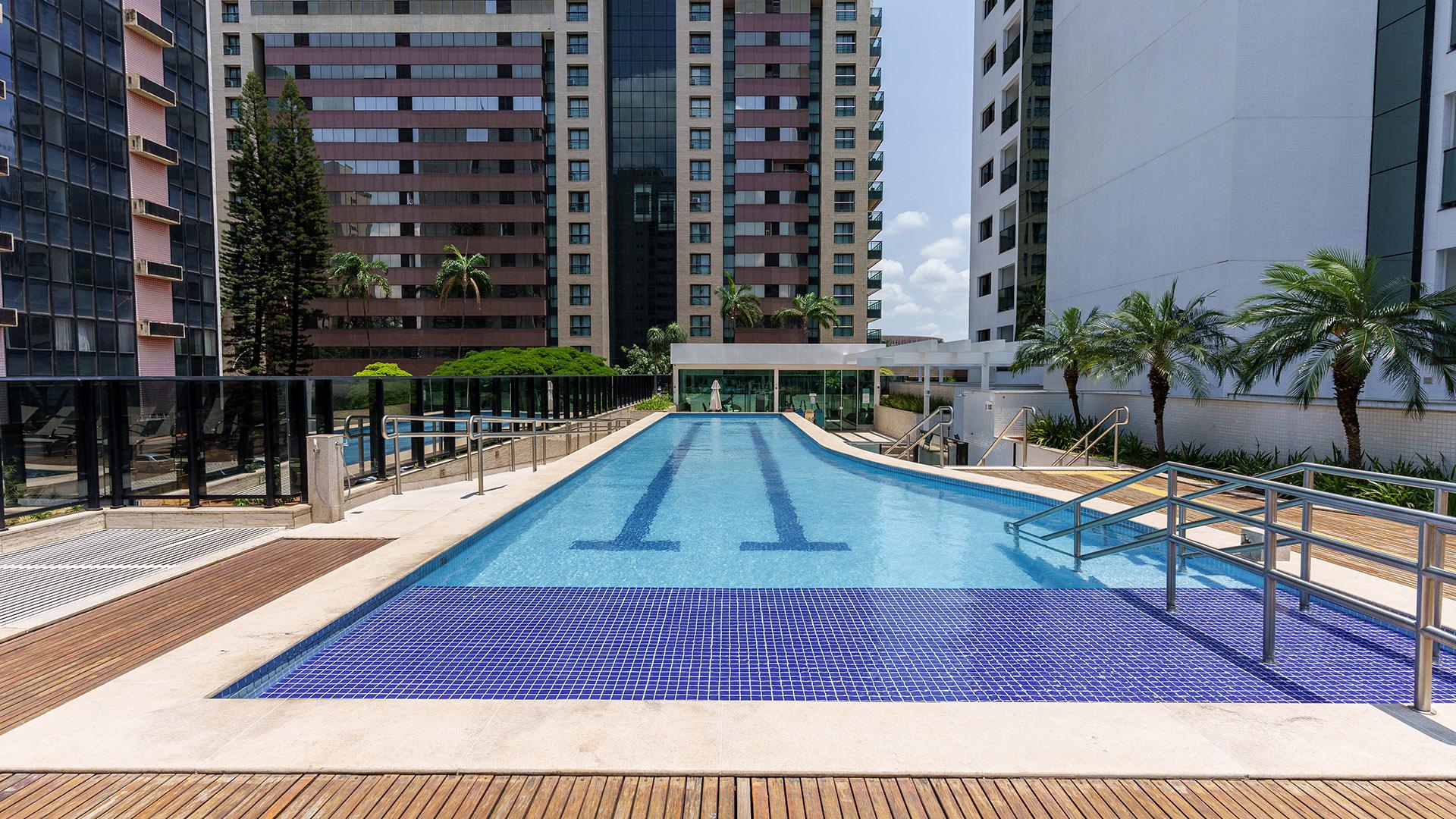 Vista Piscina Athos Bulcão Hplus Executive