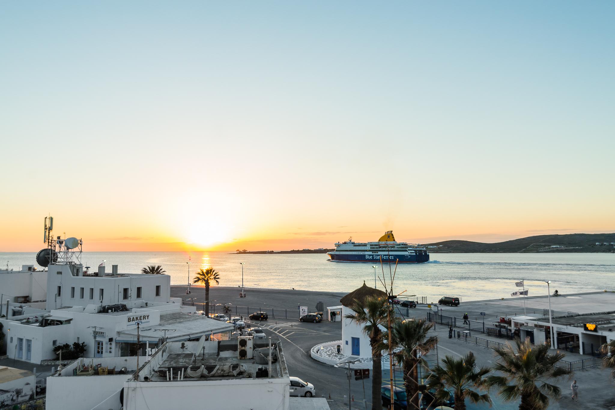 Vista Exterior Kontes