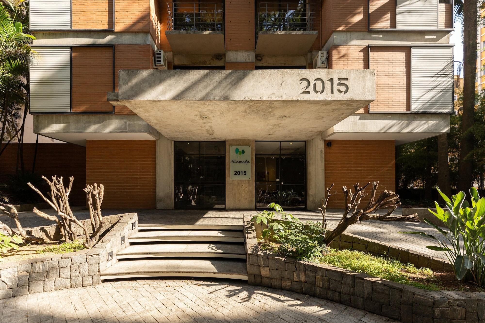 Varios Alameda Apart Hotel