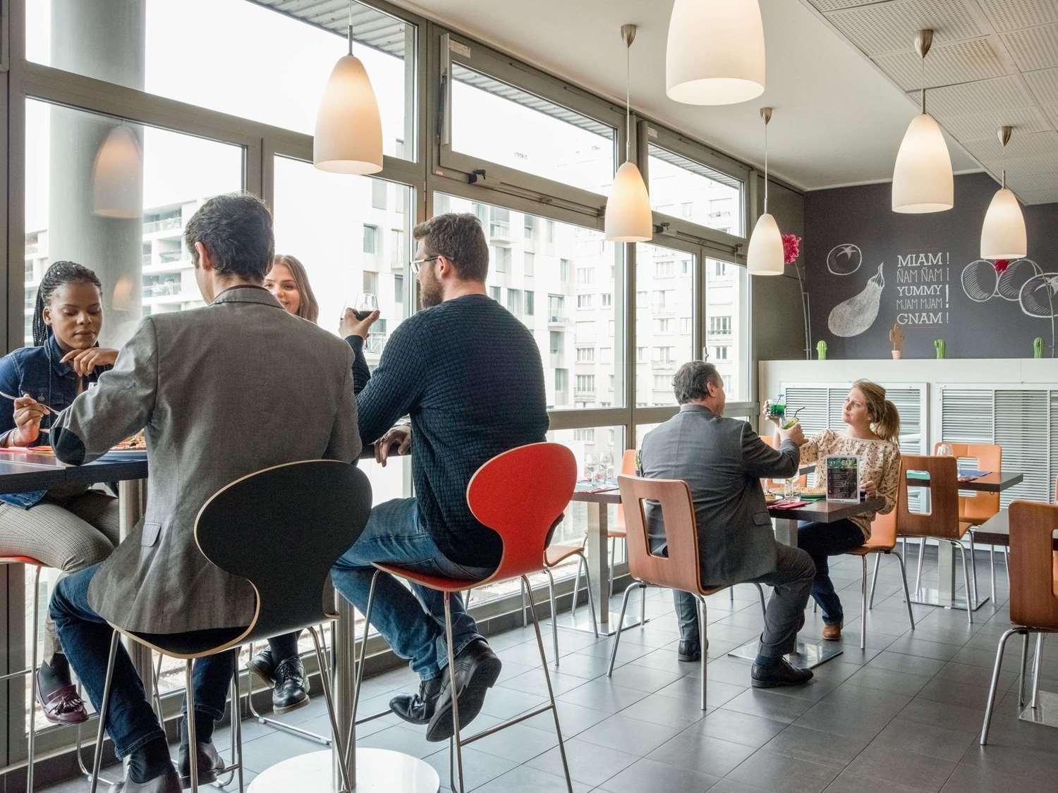 Hotel ibis Paris 17 Clichy-Batignolles - formerly Berthier