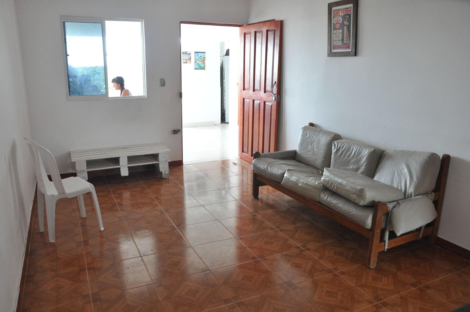 Vista Lobby Sunset Terrace - Hostel