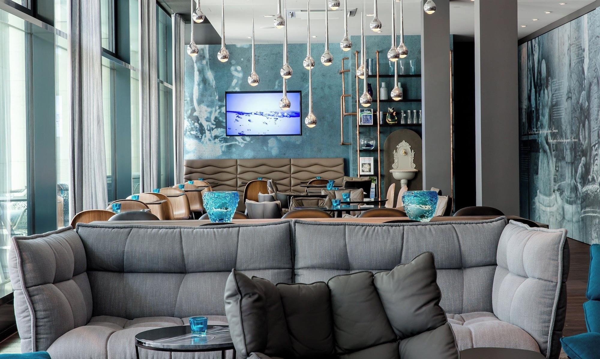 Bar/Salón Motel One Stuttgart - Bad Cannstatt