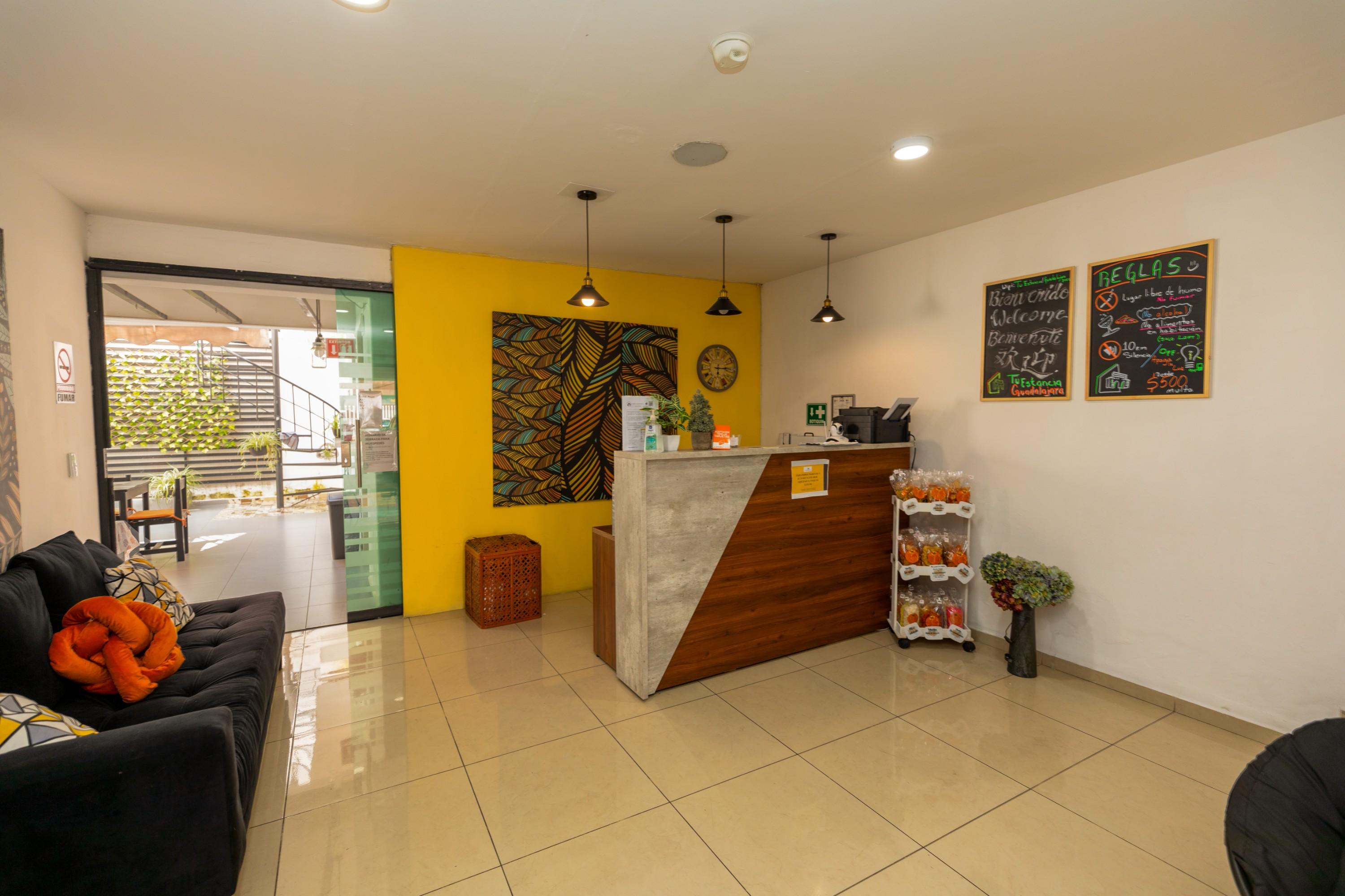 Vista Lobby Capital O Tu Estancia Guadalajara