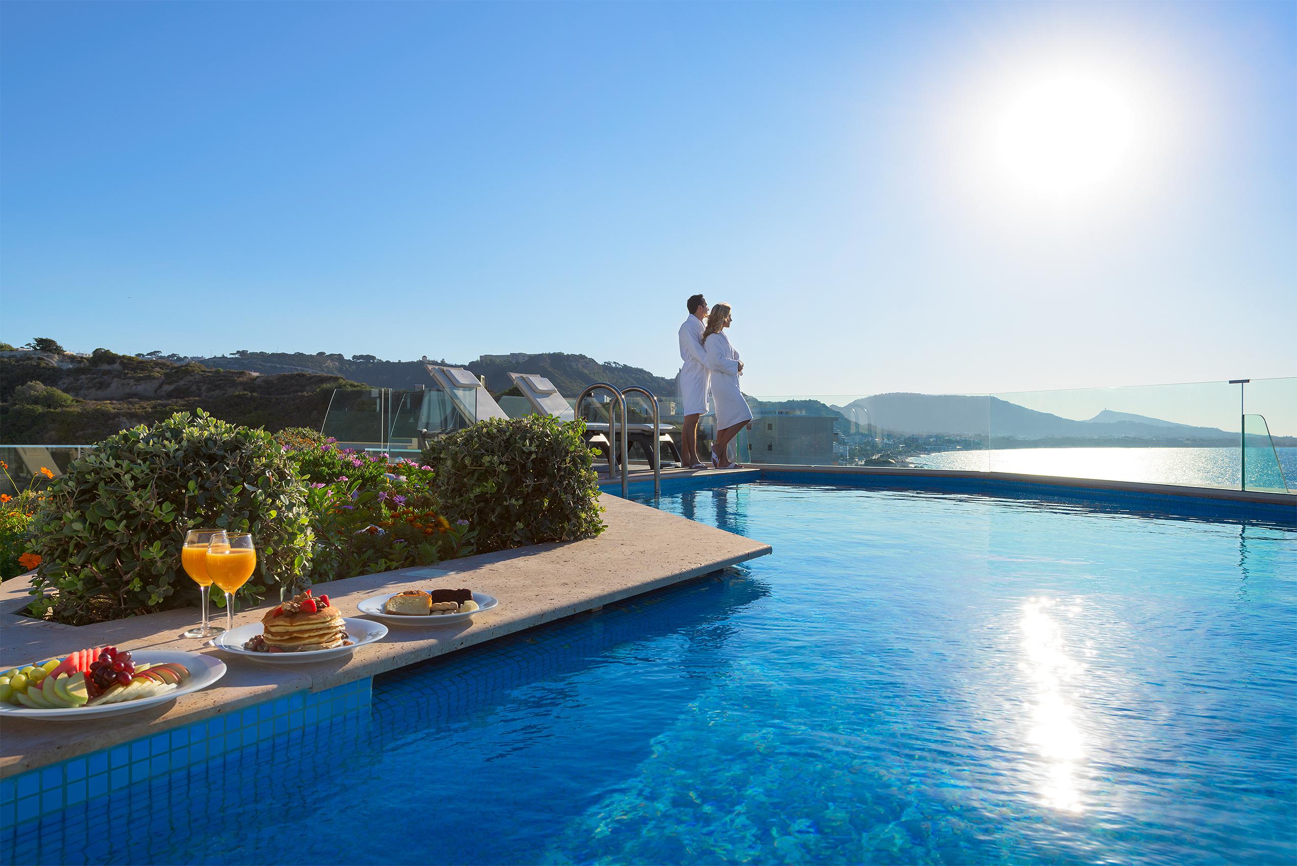 Vista Exterior Atrium Platinum Luxury Resort Hotel & Spa