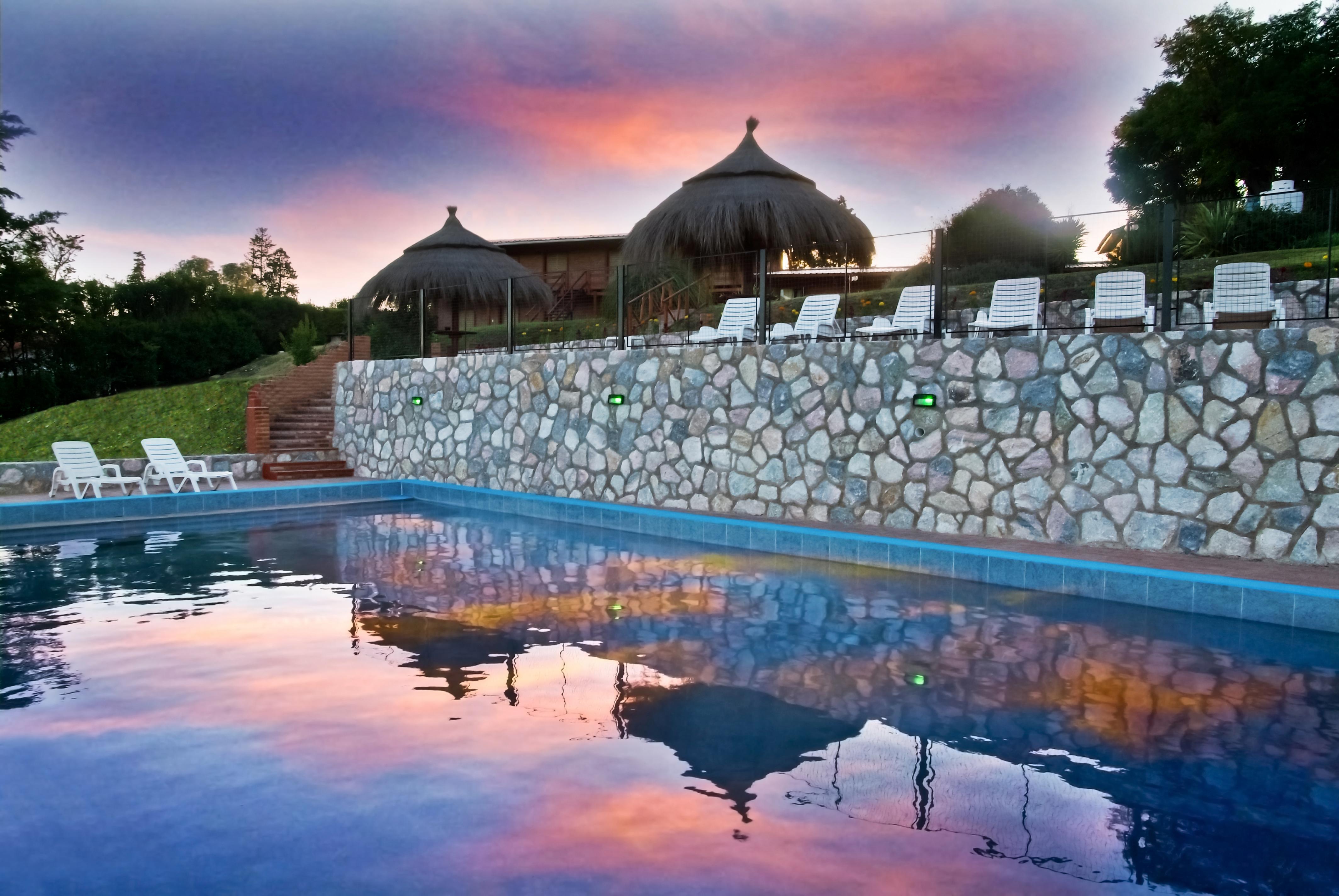 Vista Piscina Apart & Hotel Castelar