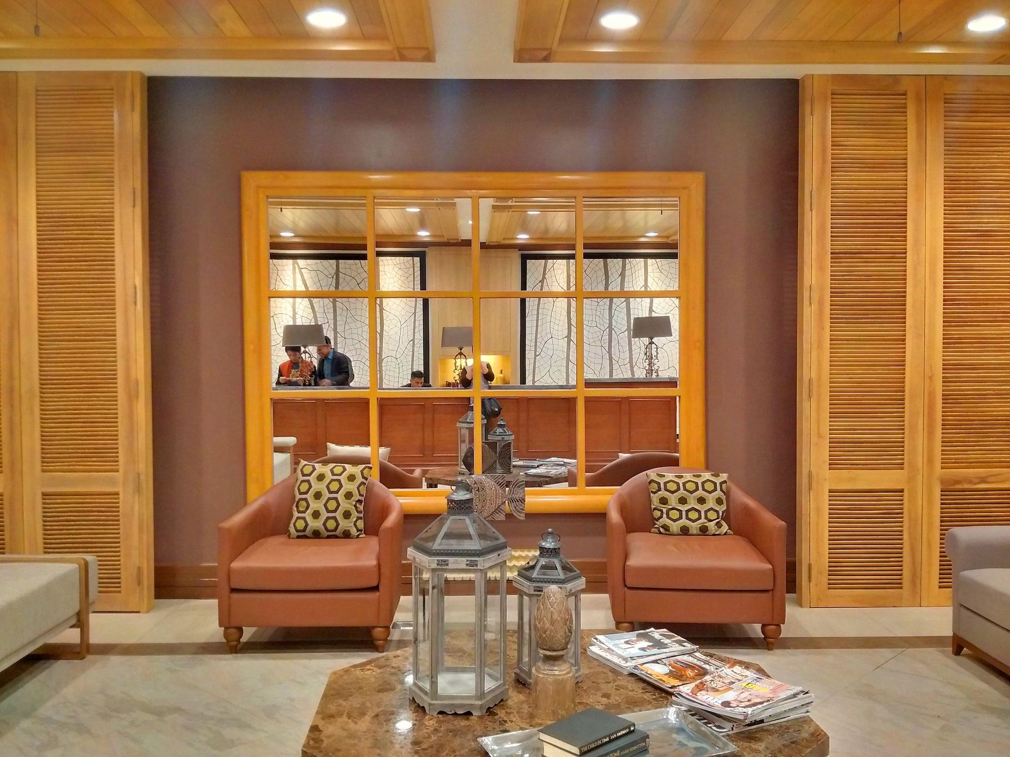 Vista Lobby Cedar Peak Condominium by Tripsters Hub