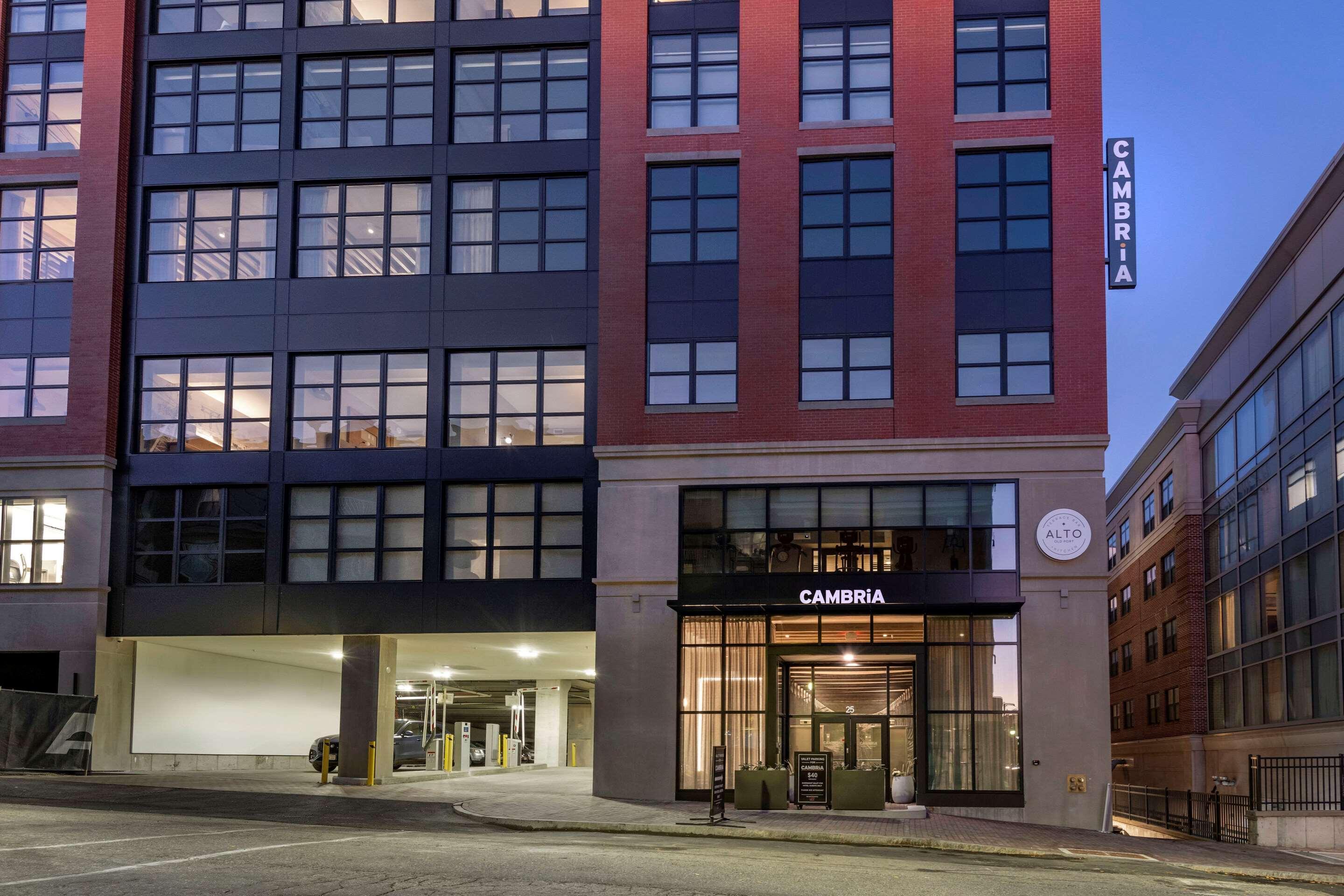 Vista Exterior Cambria Hotel Portland Downtown-Old Port