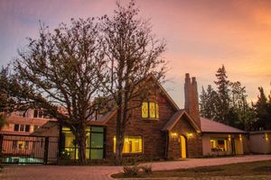 Alojamiento - Howard Johnson by Wyndham Yerba Buena