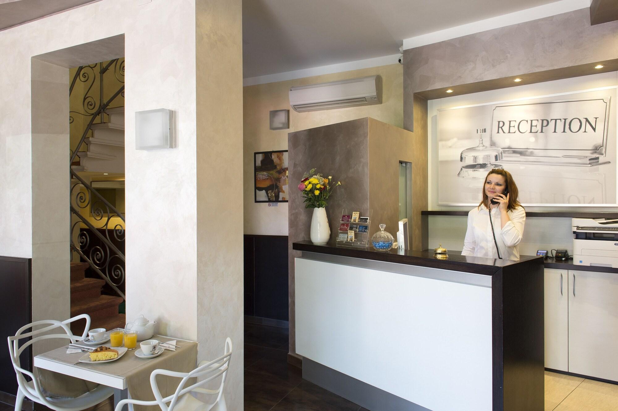 Vista Lobby Hotel Delizia