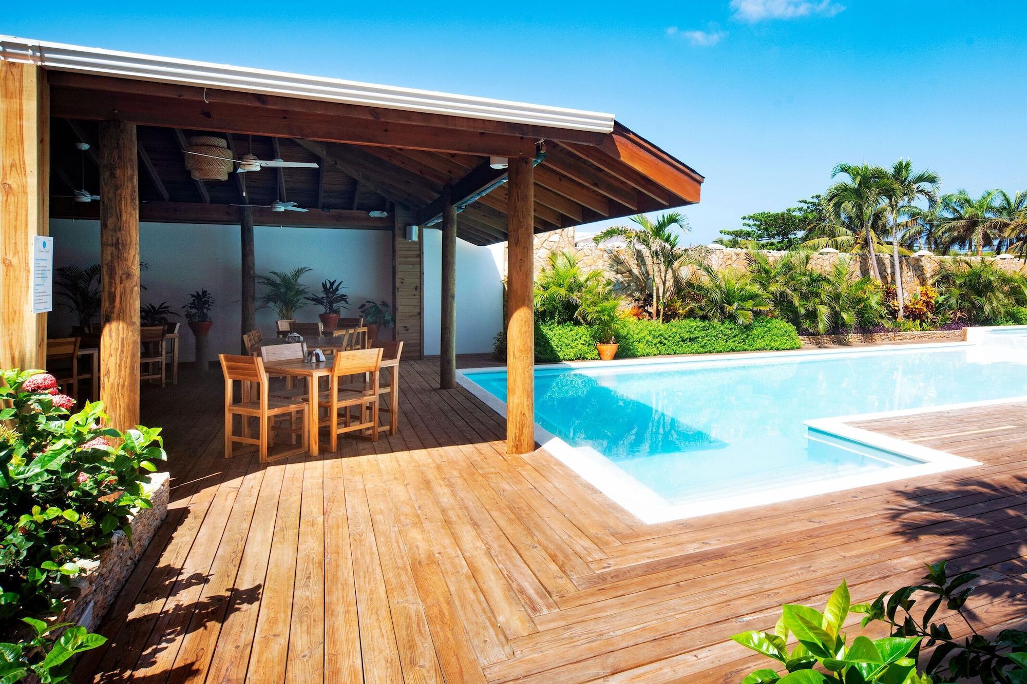 Restaurant Naboo Resort & Dive Center - Adults Only