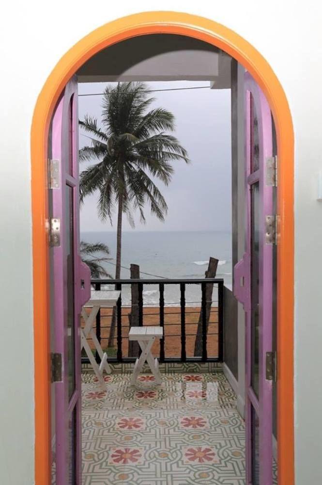 Comodidades del Alojamiento De Sea Almond Hotel Chumphon