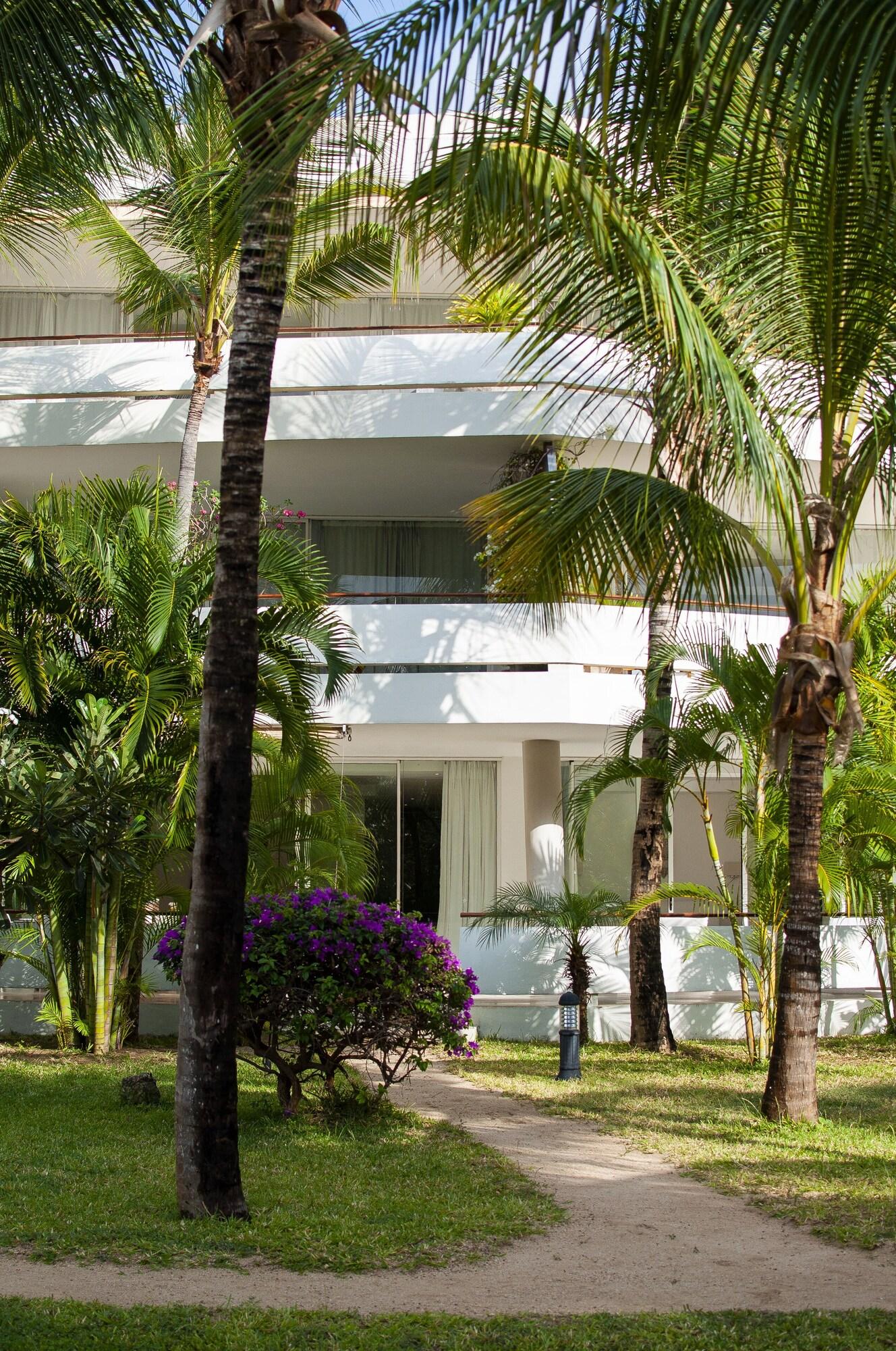 Vista Exterior Billionaire Resort & Retreat