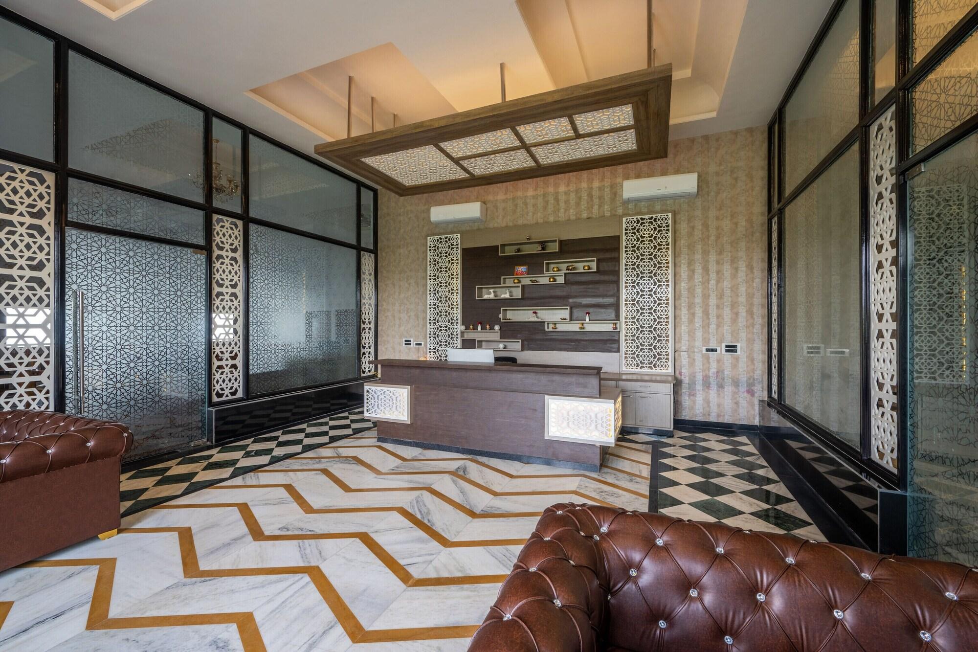 Vista Lobby Hukamgarh - A Luxury Boutique Resort