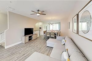 Alquiler Temporario - Beautiful Family Townhome, Near The Parks - 8000-104