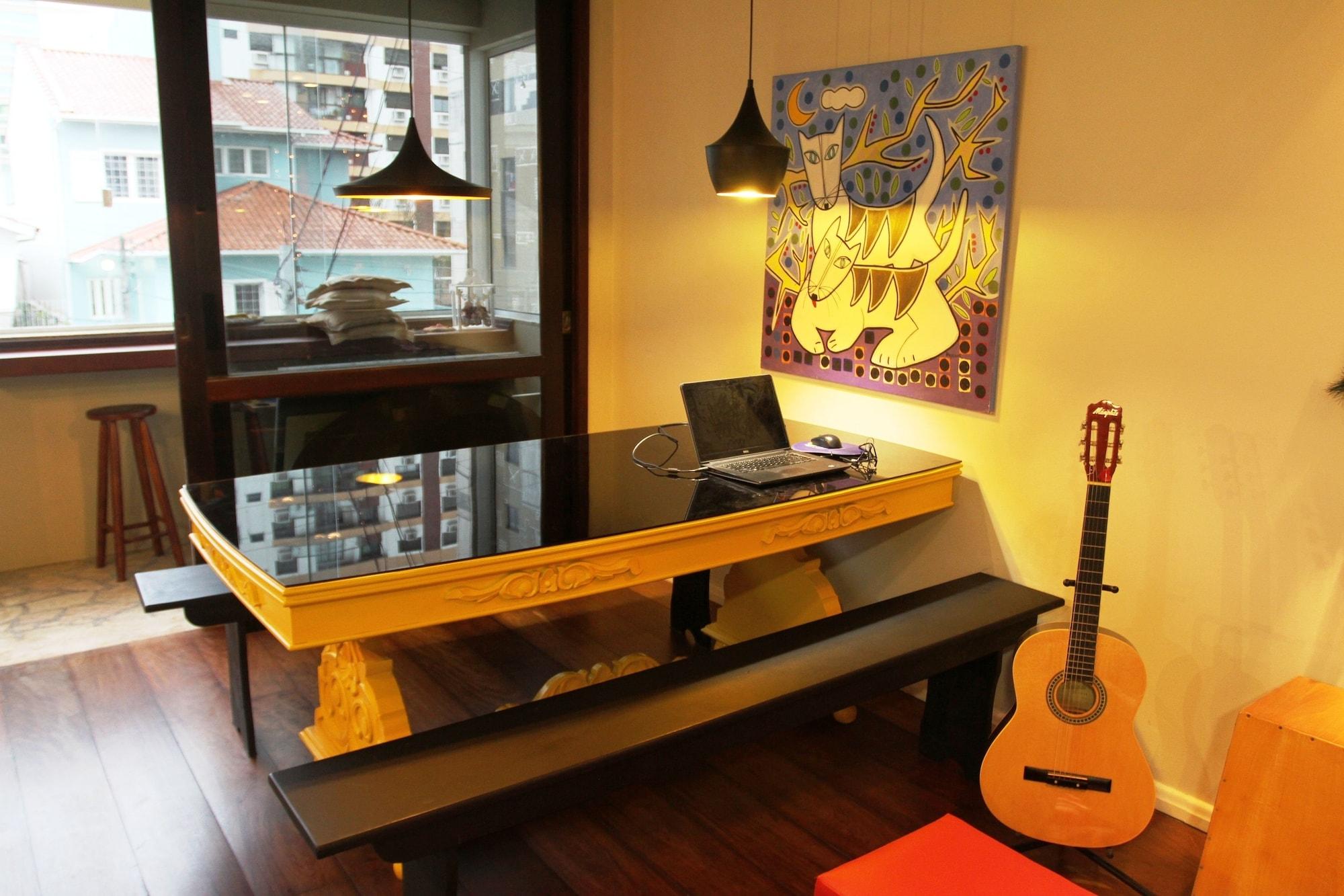 Varios Pup Hostel SC