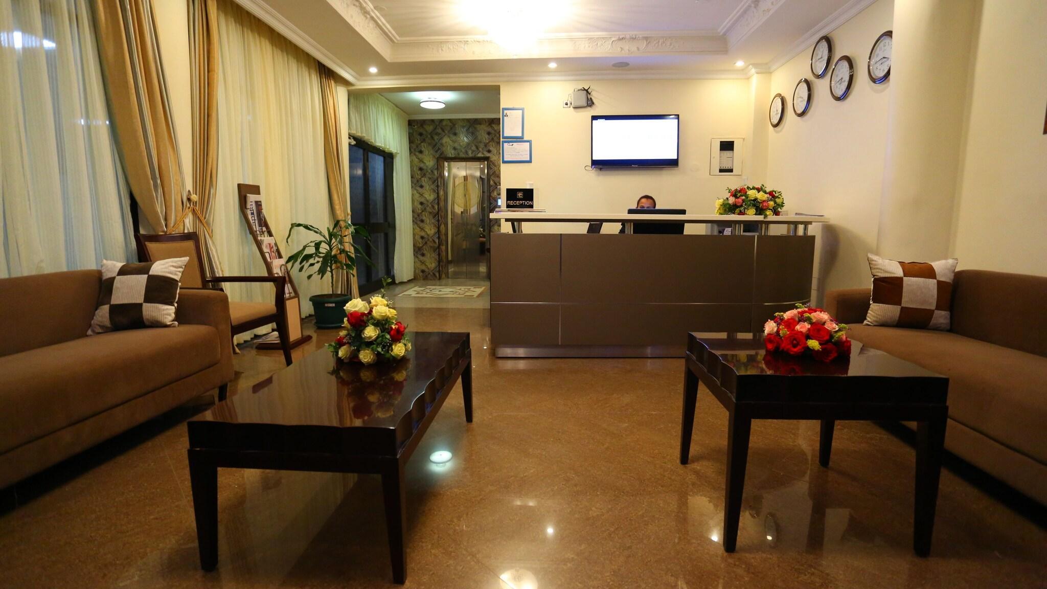 Vista Lobby Caravan Hotel