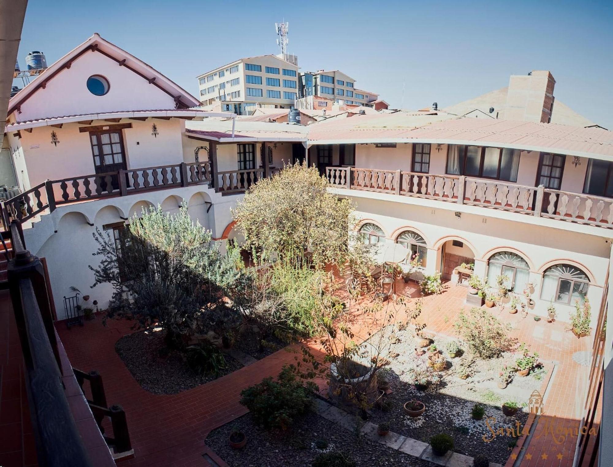 Vista Exterior Hotel Santa Monica