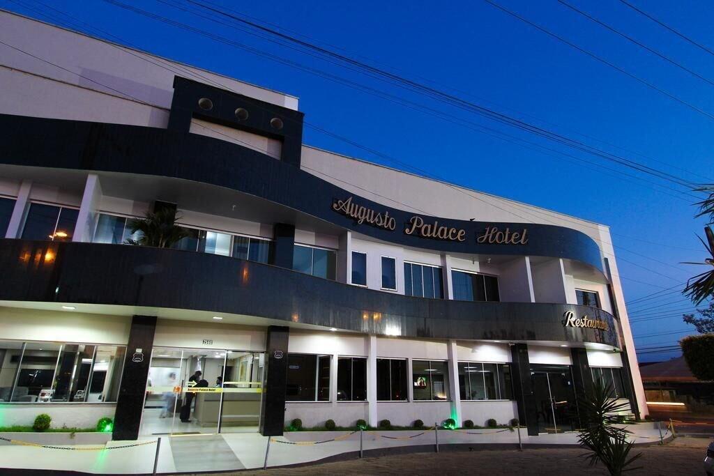 Vista Exterior Augusto Palace Hotel