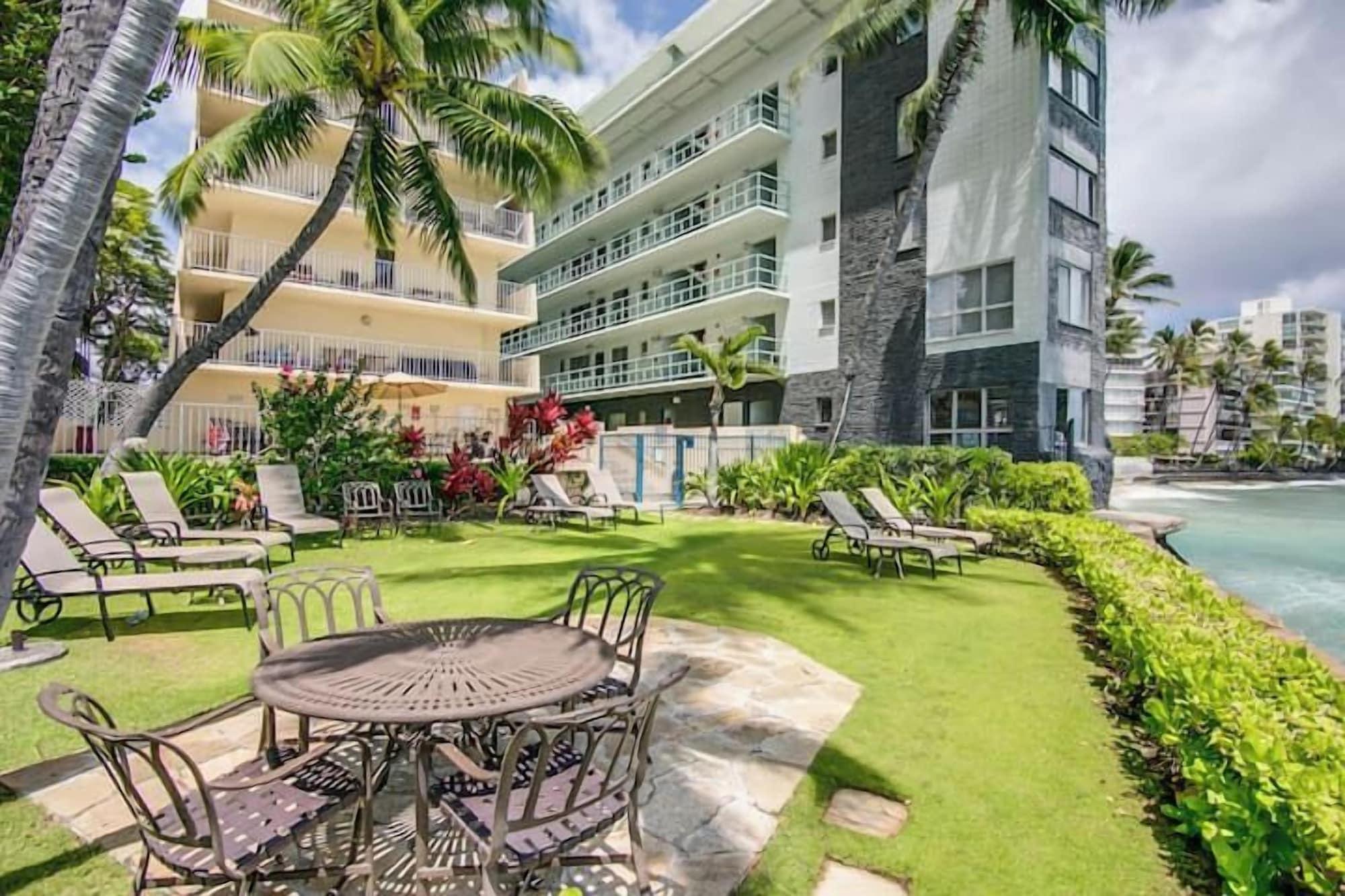 Vista Exterior Diamond Head Beach Hotel