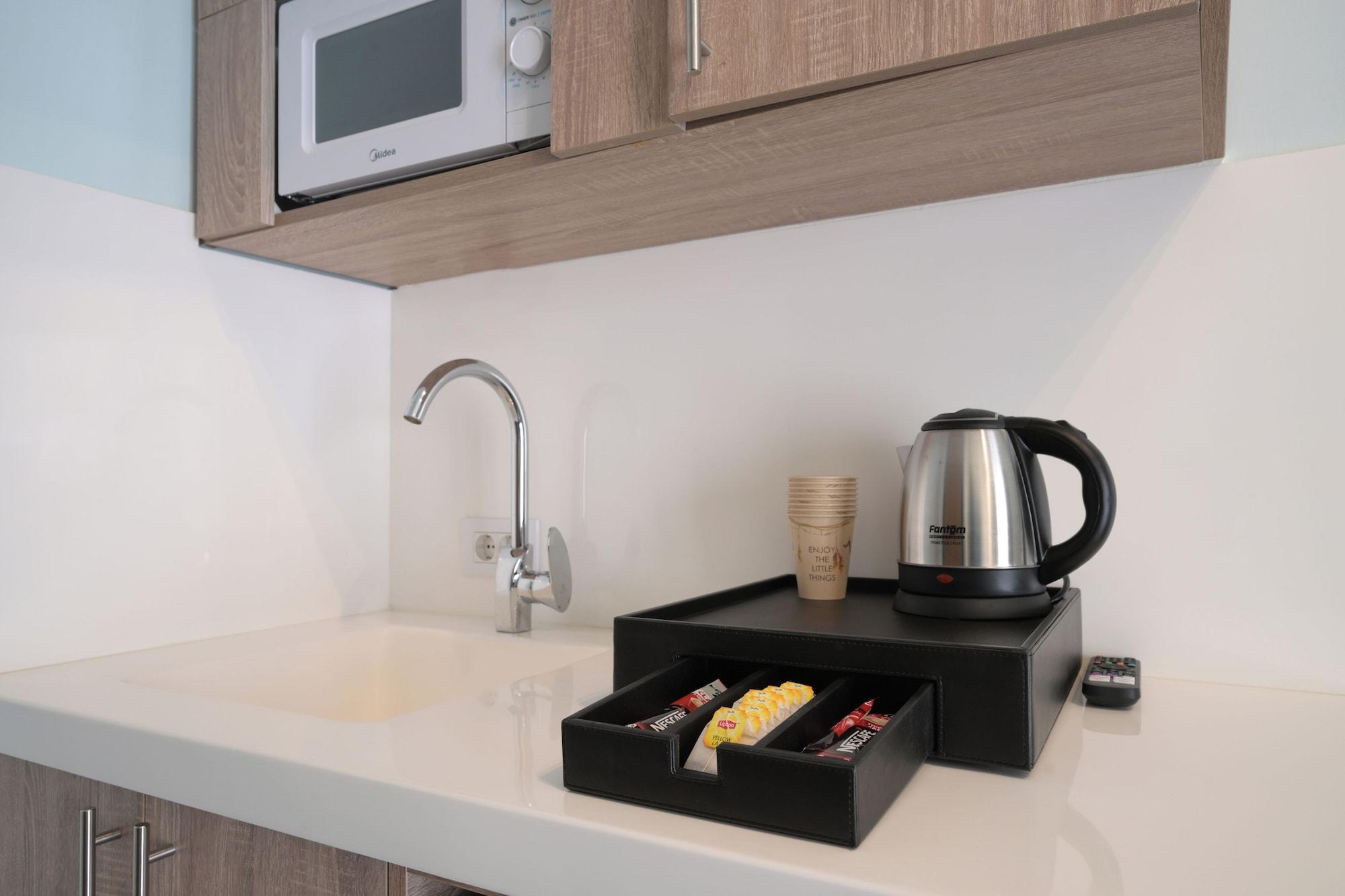 Bar/Salón COMFY APART HOTEL