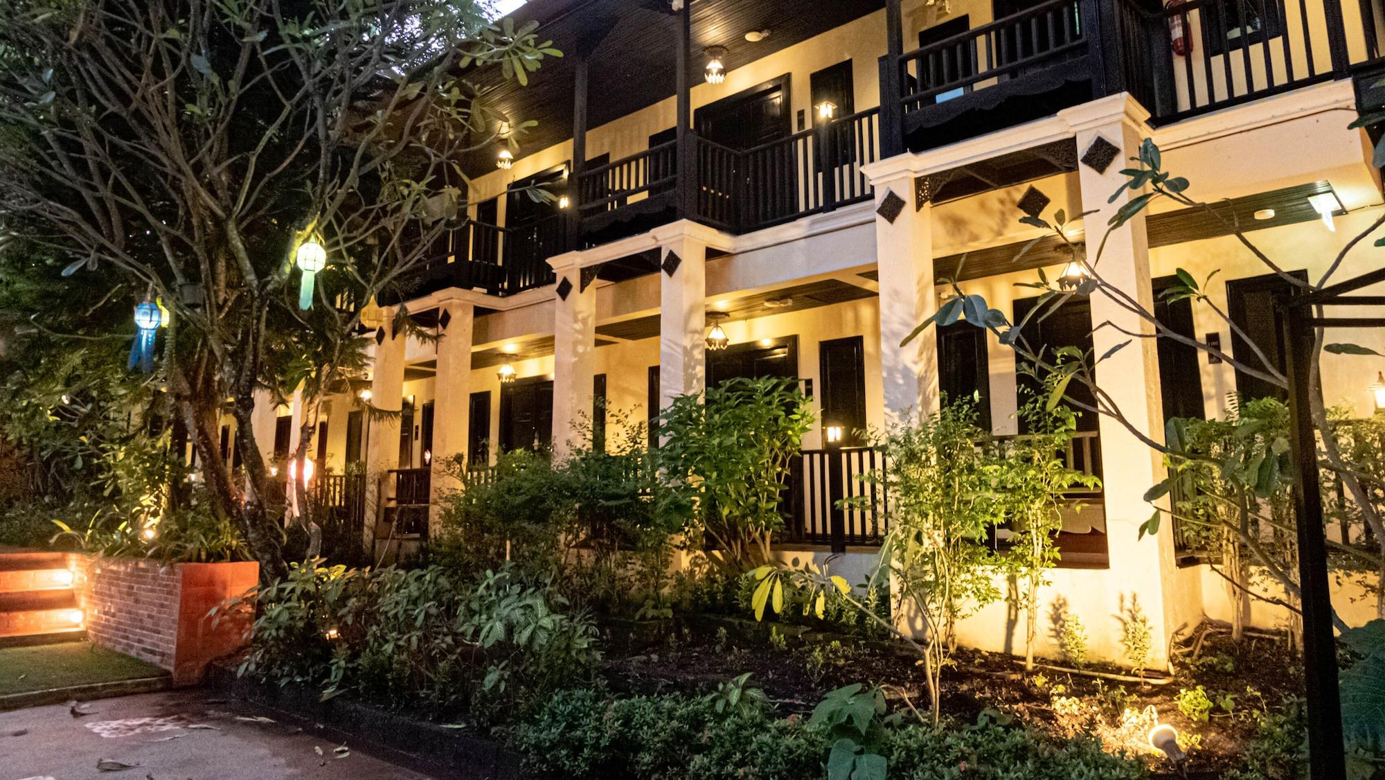 Vista Exterior B2 Suthep Night Market Premier Resort