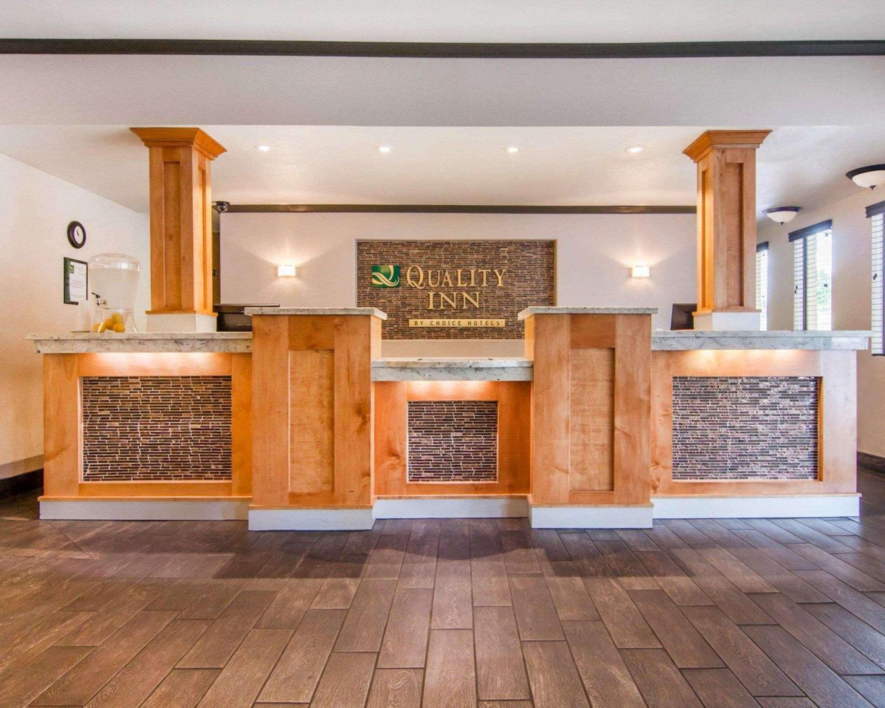Vista Lobby Quality Inn Tigard - Portland Southwest