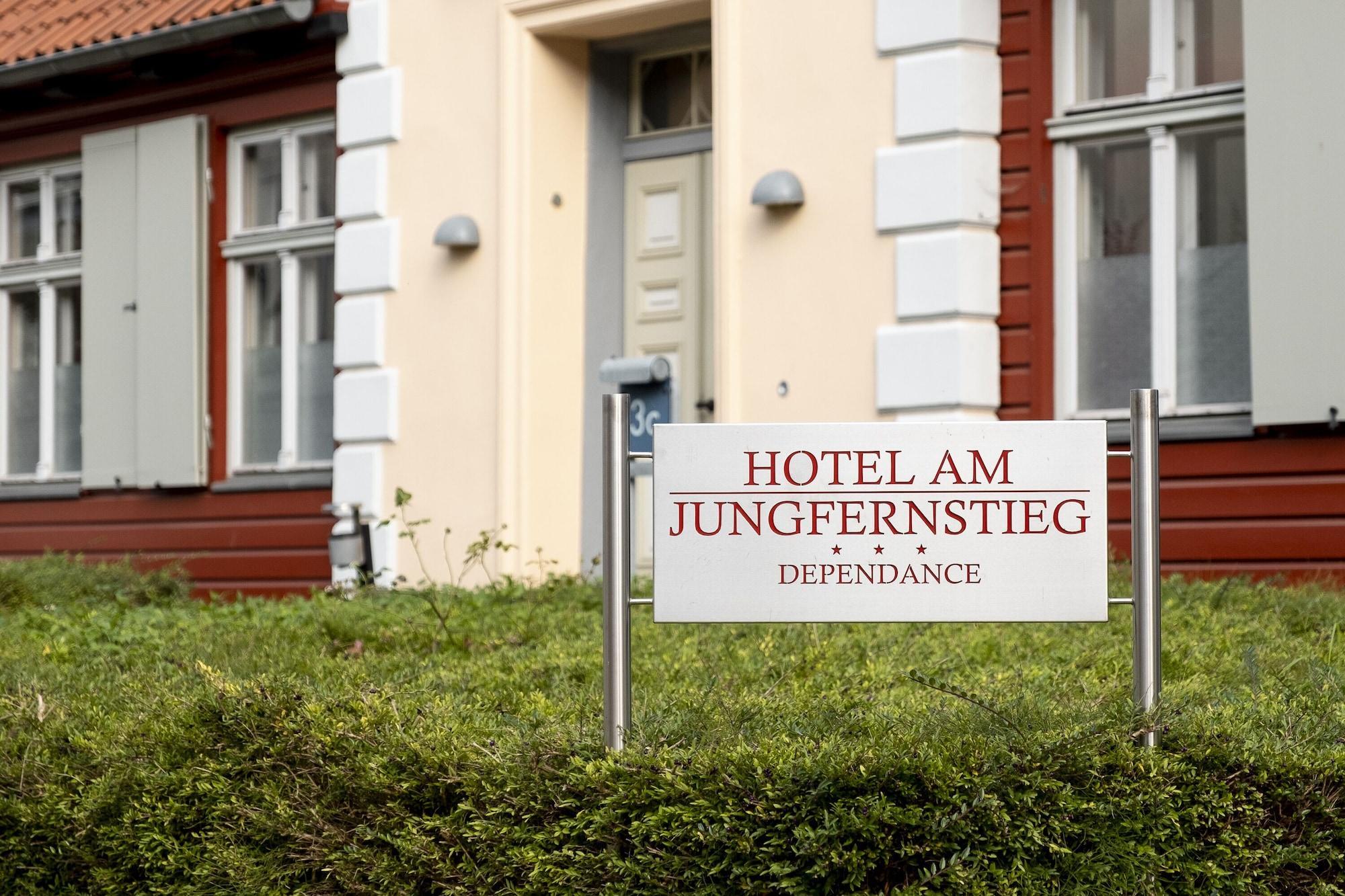 Vista Exterior Hotel Am Jungfernstieg
