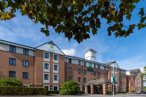 Alojamiento - Holiday Inn Express London - Dartford