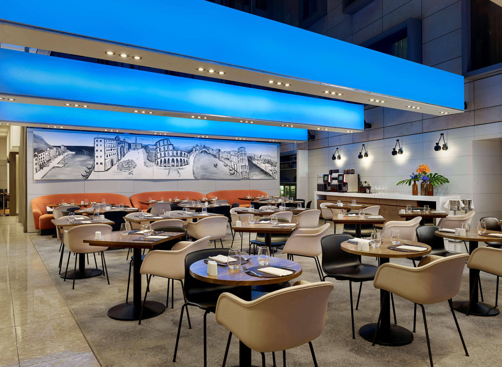 Restaurant Park Plaza County Hall London