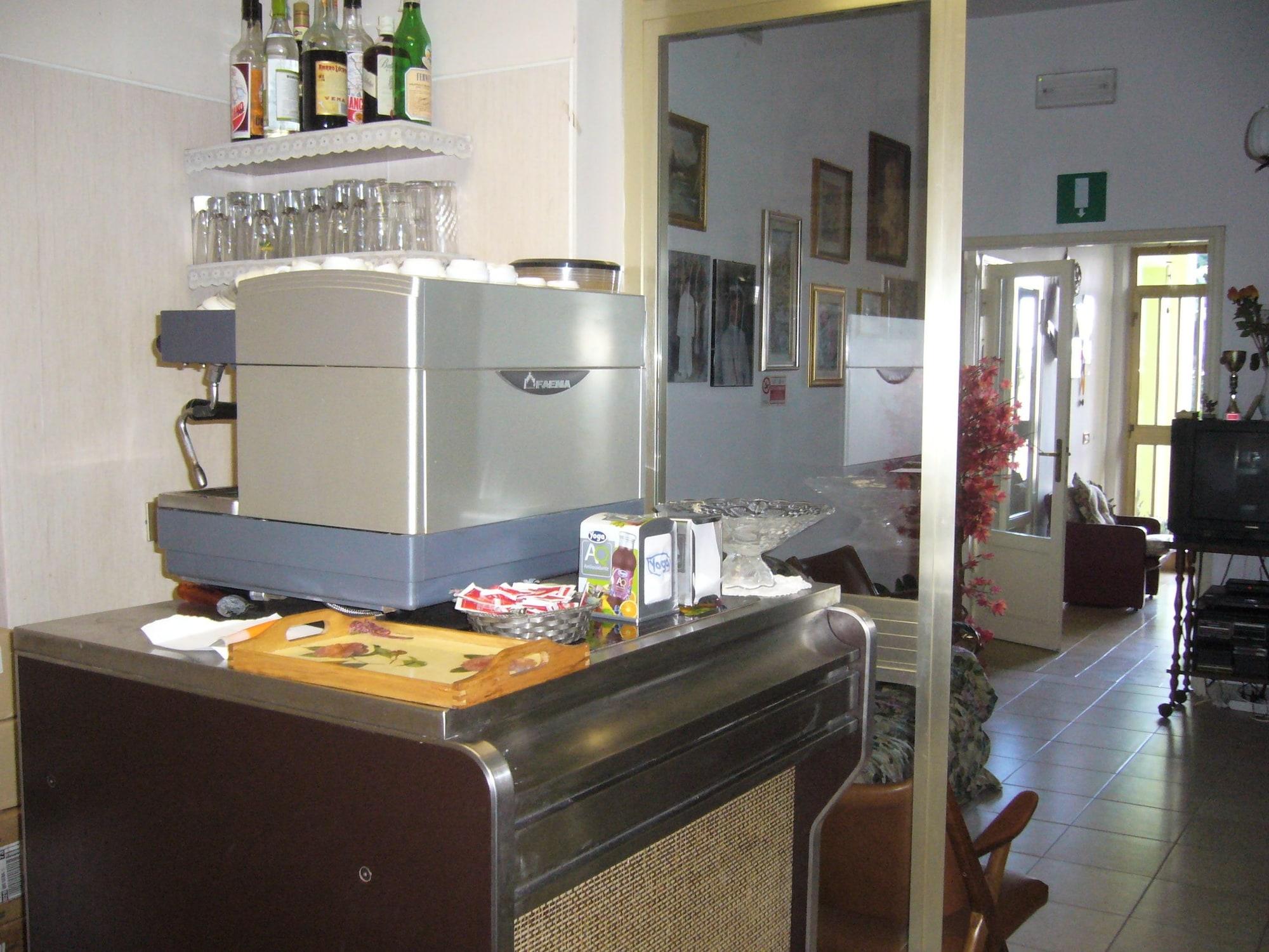 Bar/Salón Albergo Villa Canapini