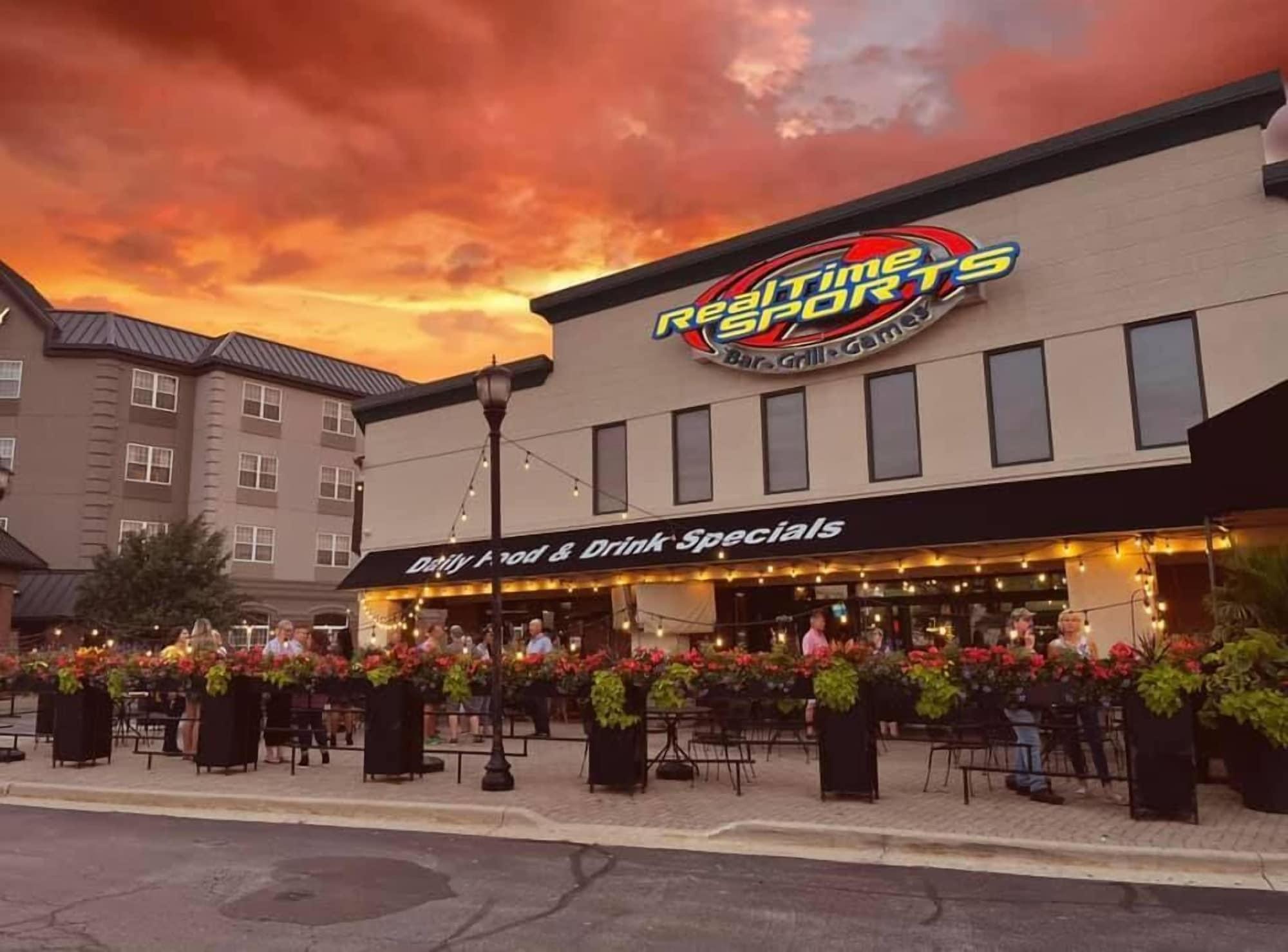 Restaurant Country Inn & Suites by Radisson, Elk Grove Village/Itasca