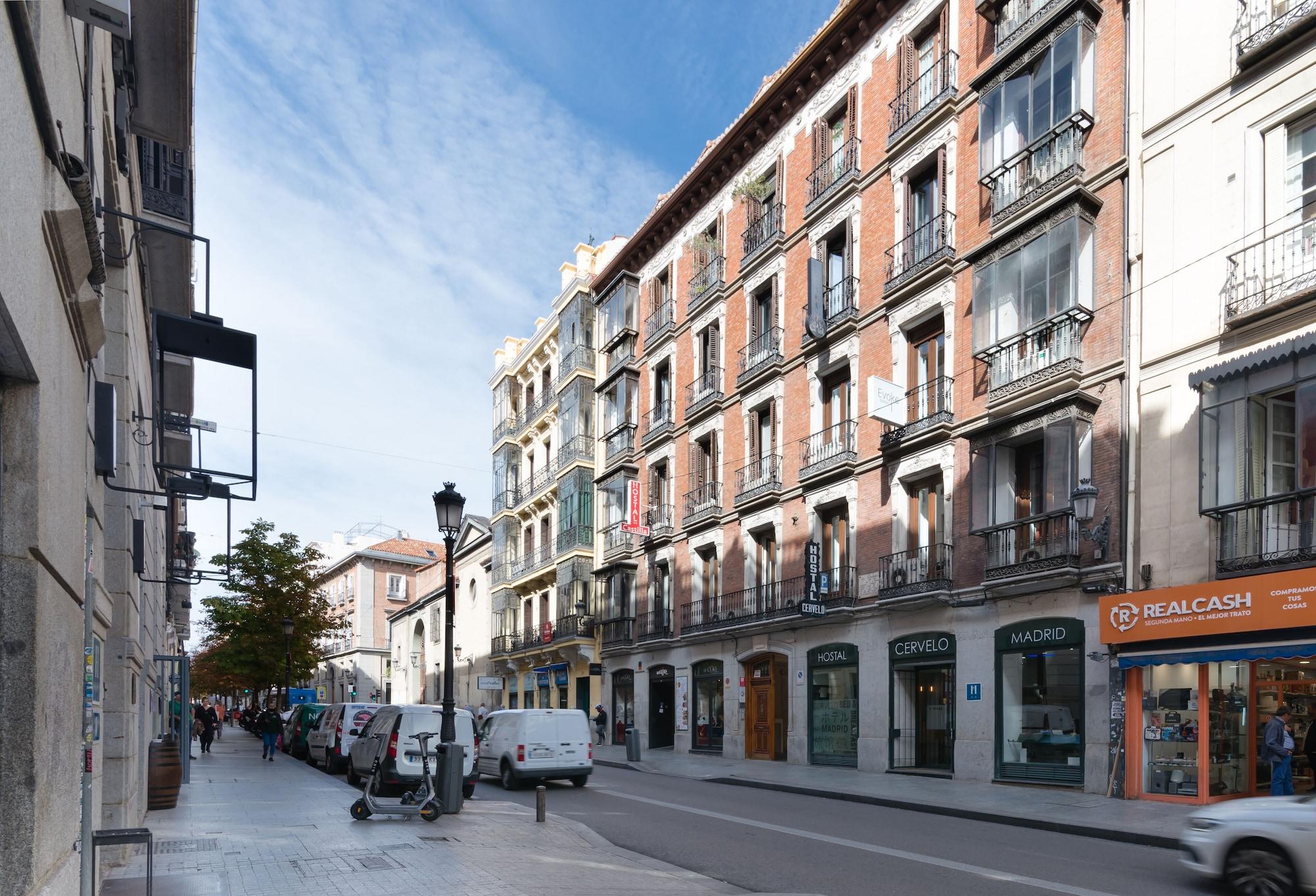 Vista Exterior Hostal Evoke Madrid