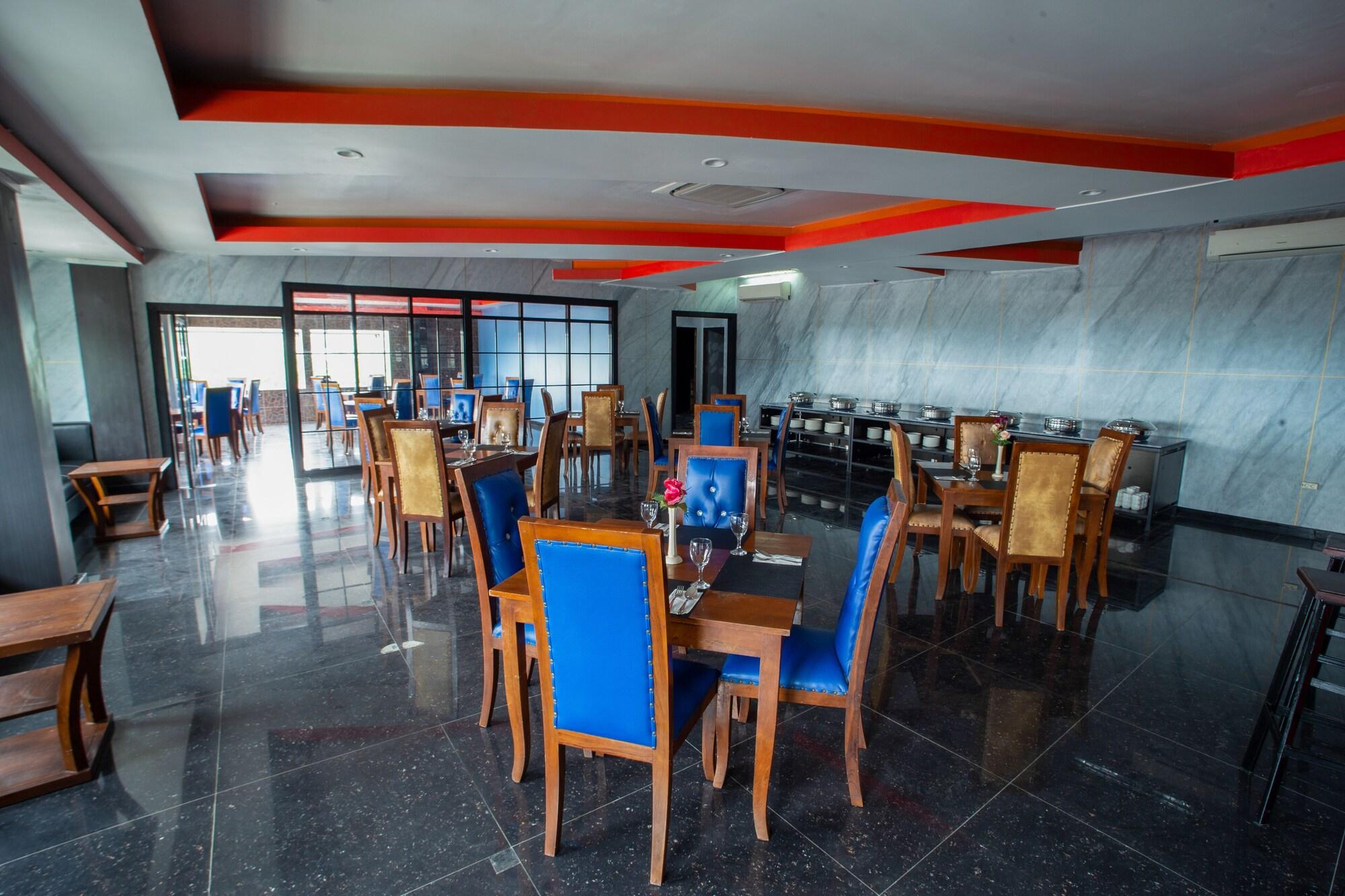 Restaurant Parkside Star Hotel Waena