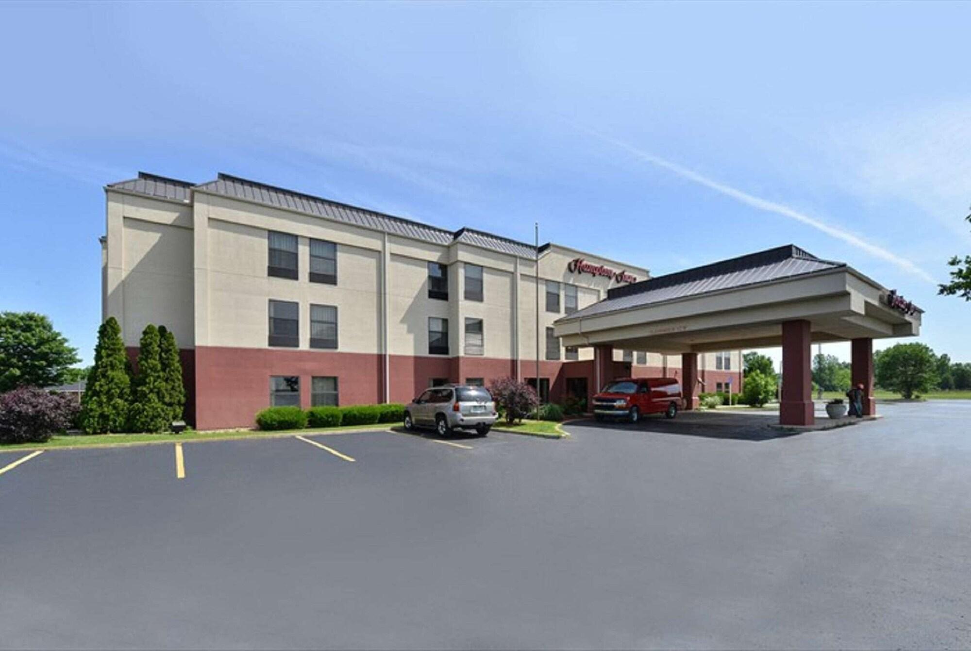 Vista Exterior Hampton Inn Sturgis-Lagrange Area