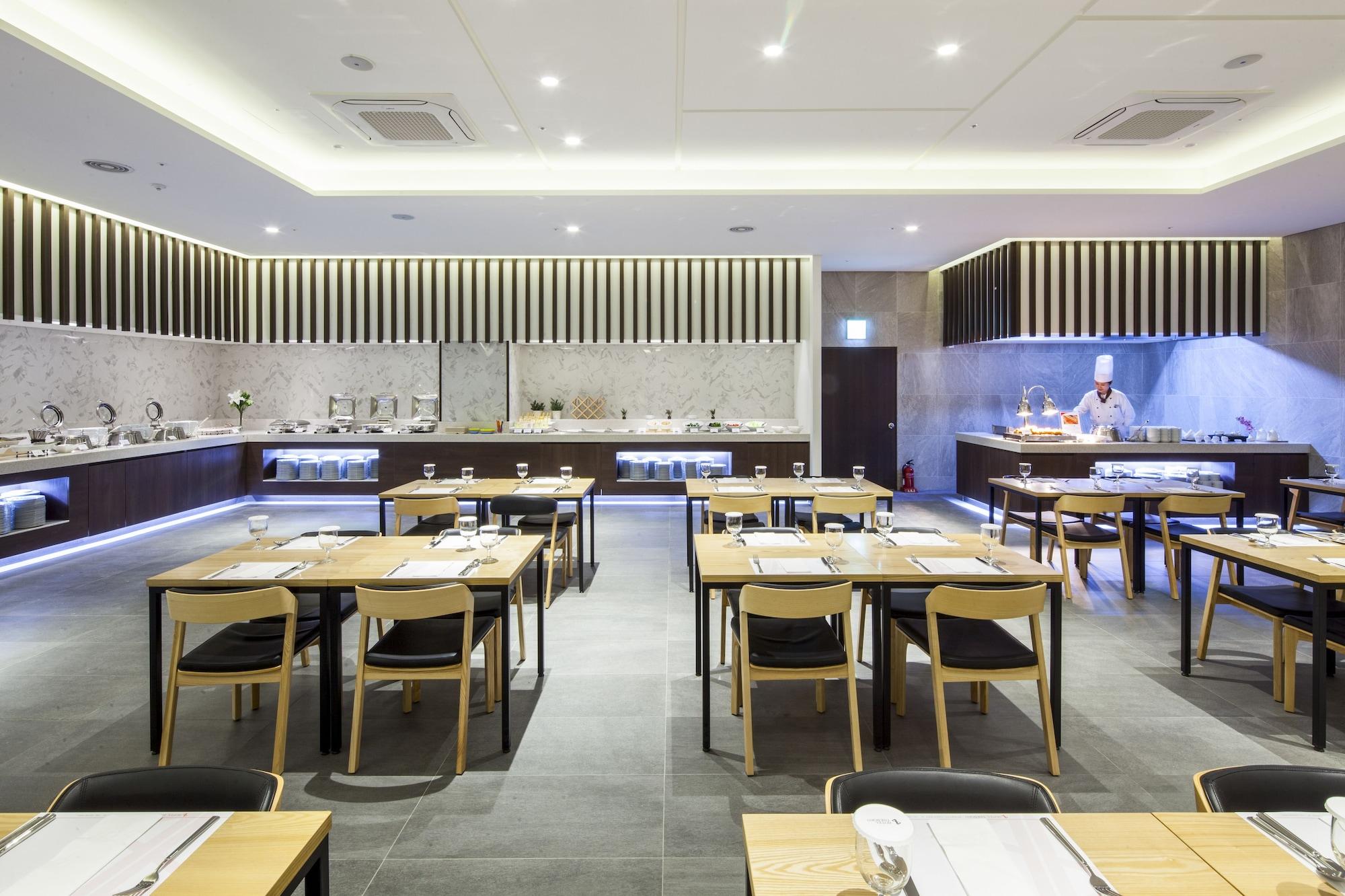 Restaurant Hotel The Born Jeju