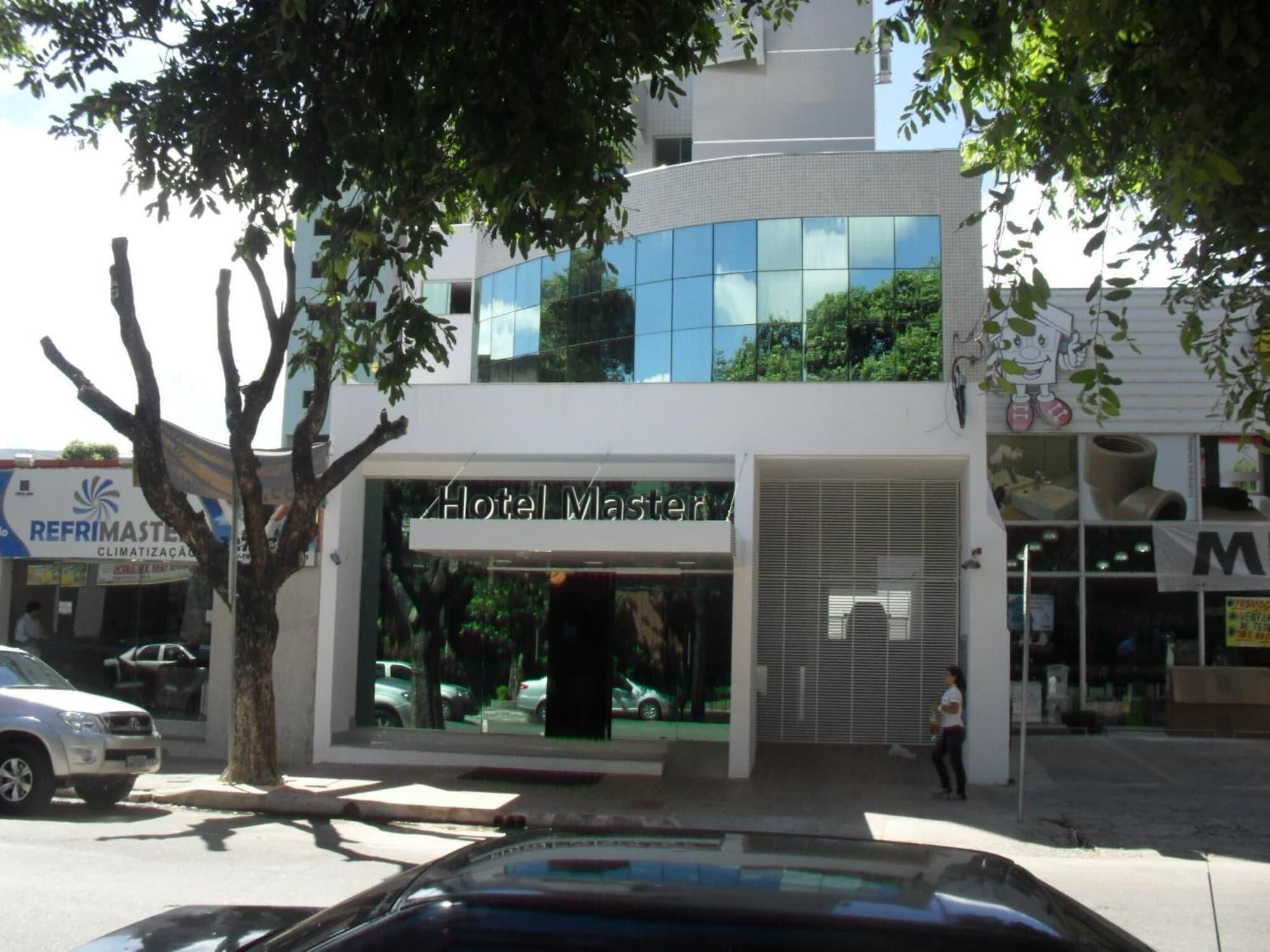 Vista Exterior Hotel Master