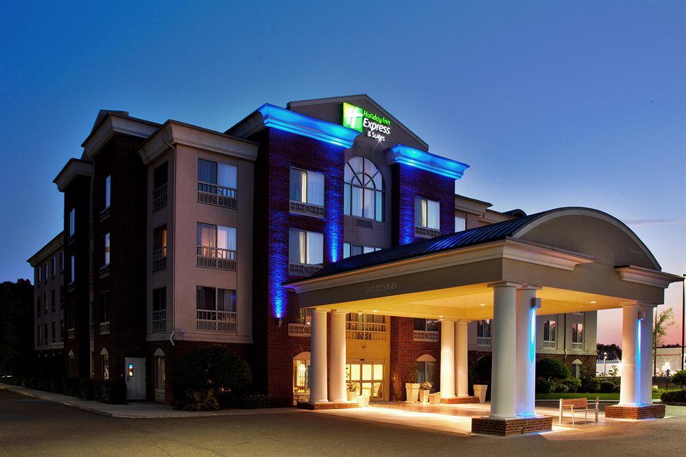 Vista Exterior Holiday Inn Express & Suites W. Monroe by IHG