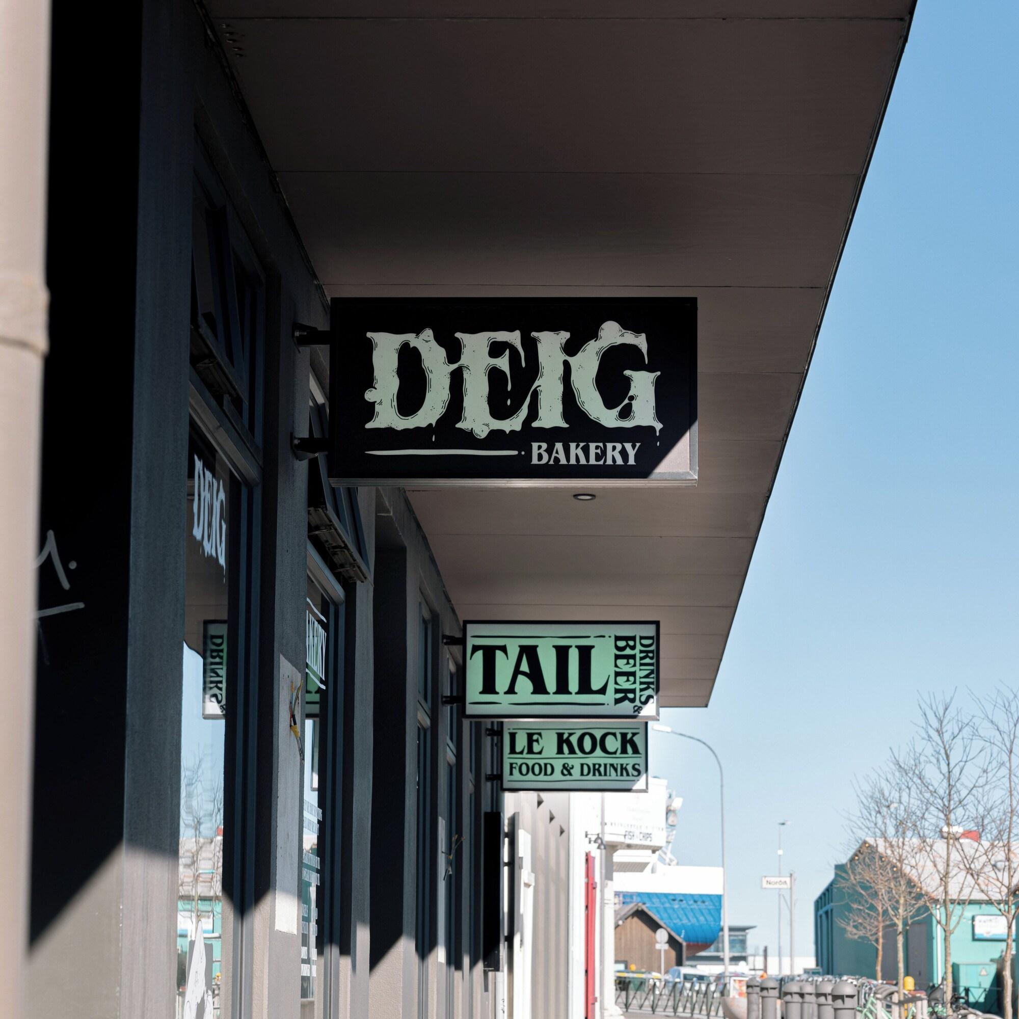 Bar/Salón Exeter Hotel