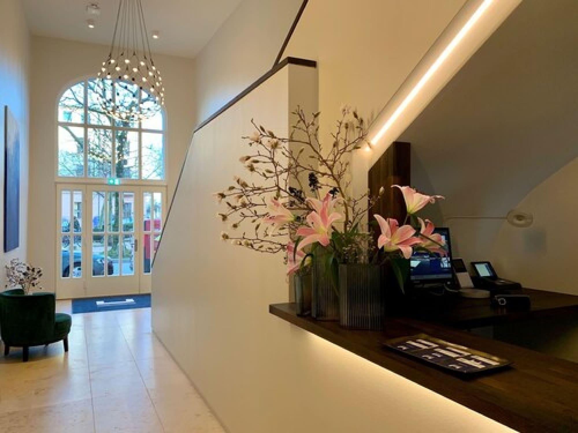 Vista Lobby OBERDECK Studio Apartment House