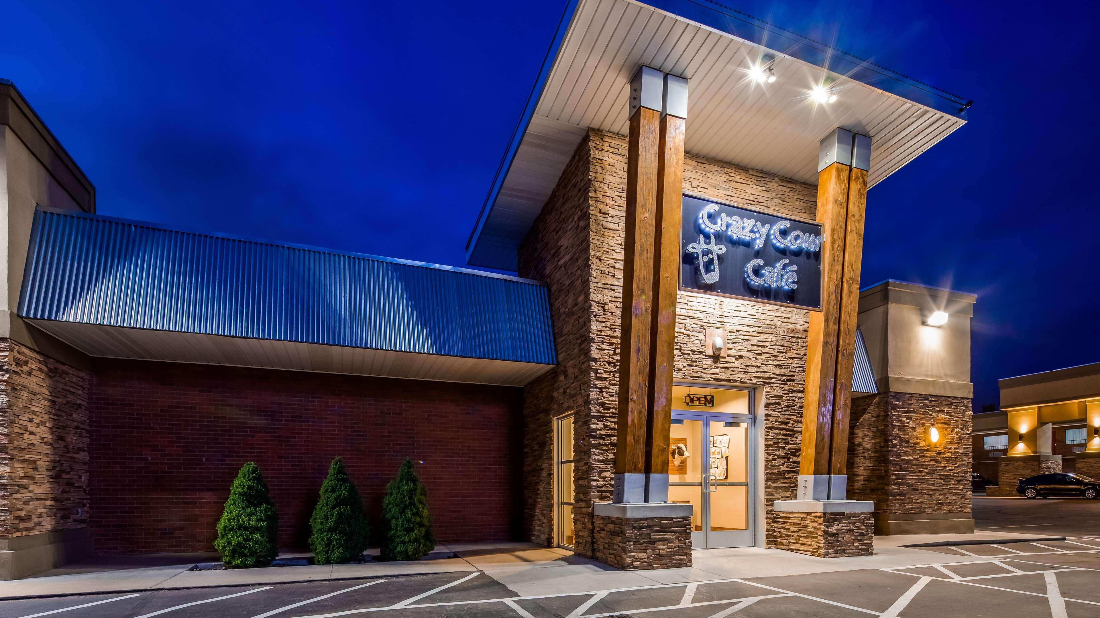 Vista Exterior Best Western Paradise Inn